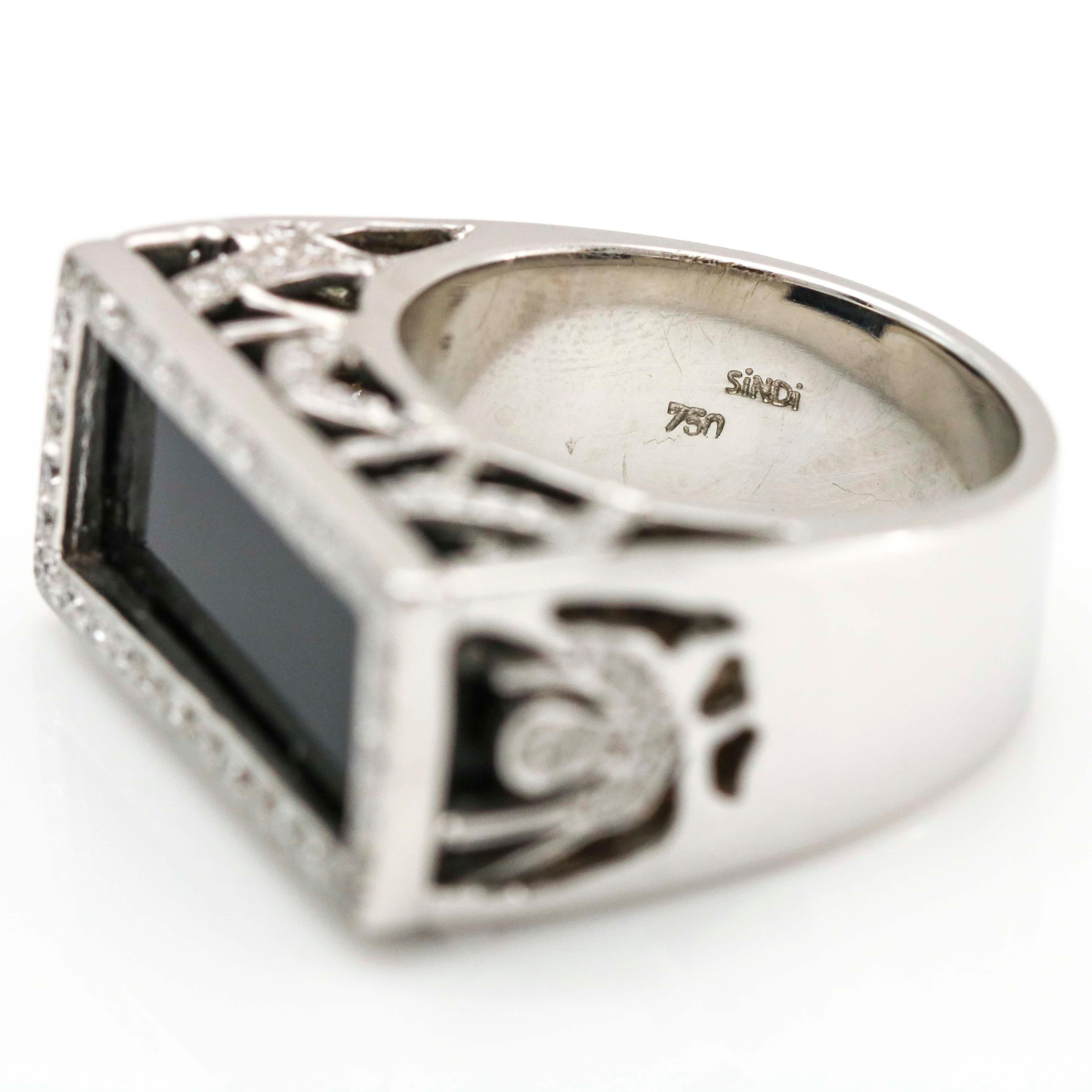 Round Cut Rectangular Black Onyx 18 Karat White Gold Ring with Diamonds For Sale