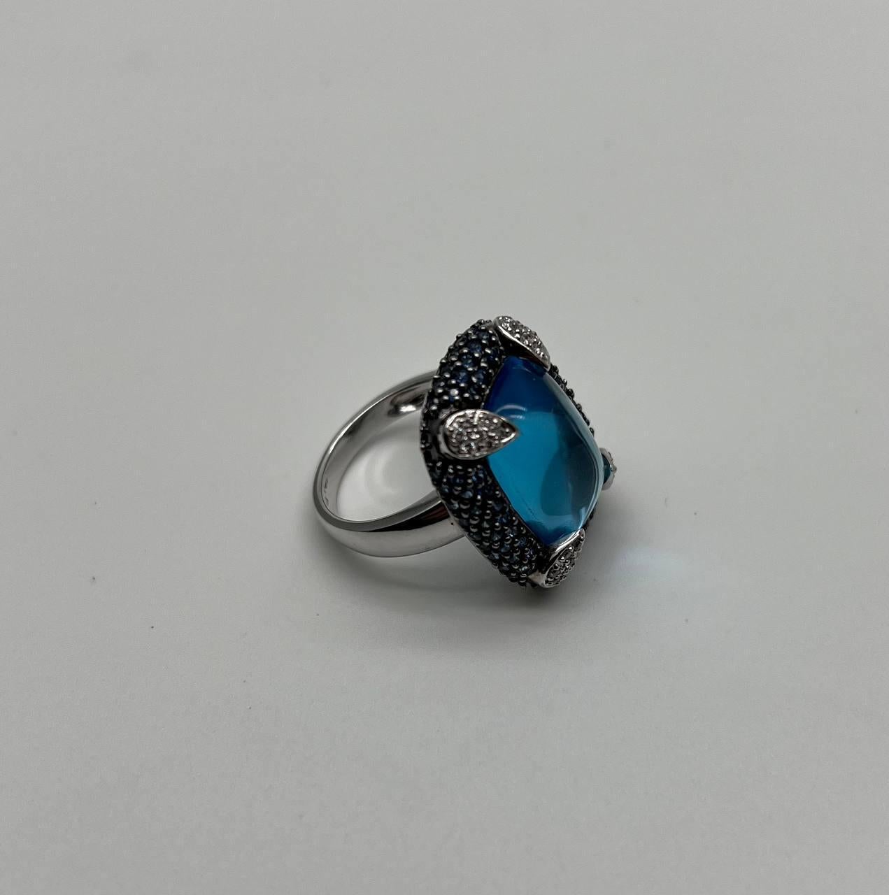 Rectangular Blue Topaz Sugarloaf Cabochon Diamond Blue Sapphire White Gold Ring For Sale 7