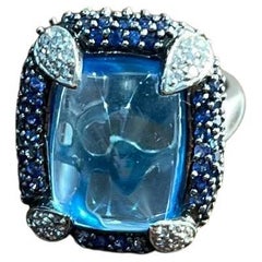 Anello rettangolare in oro bianco con diamante e zaffiro blu Topazio blu Sugarloaf Cabochon