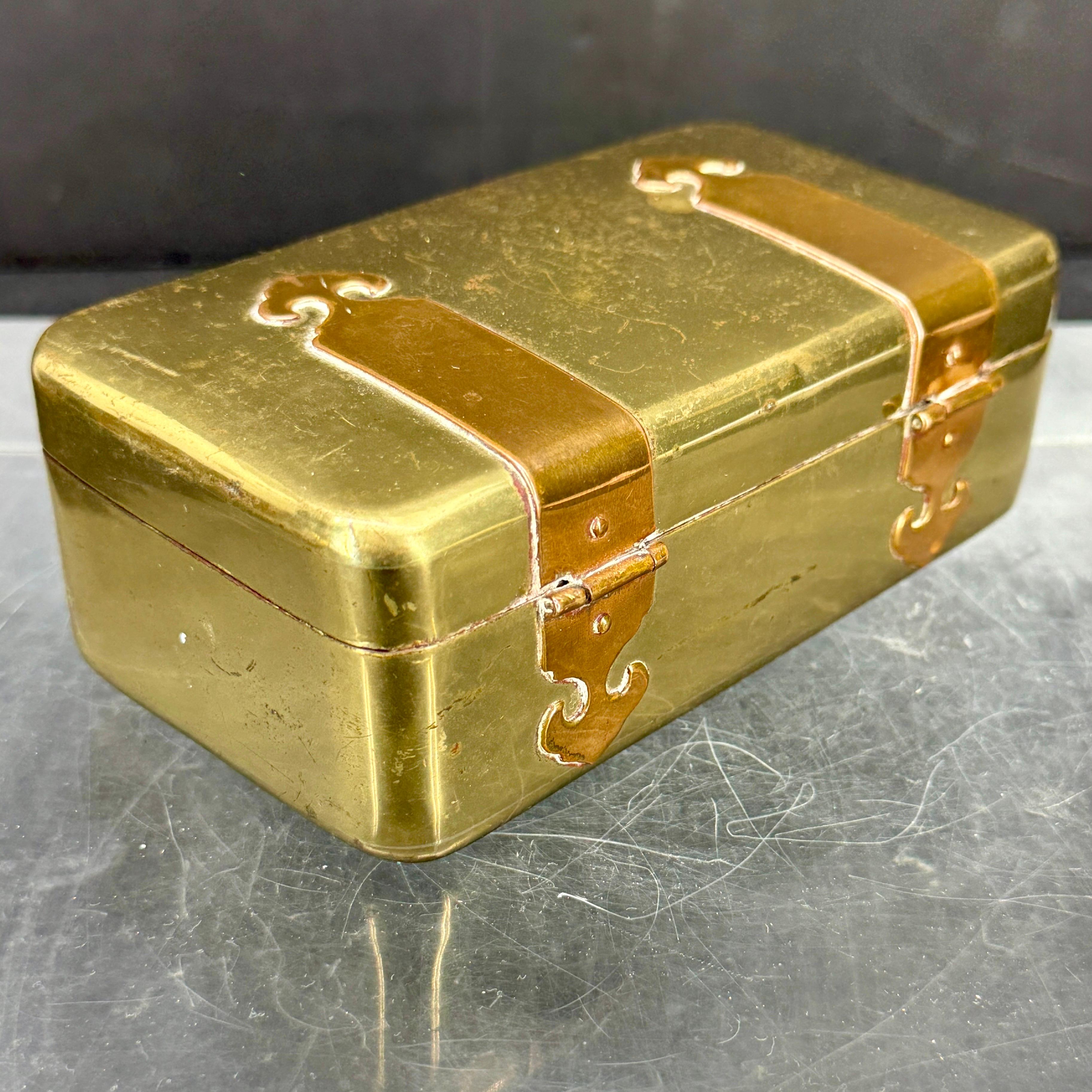 Boîte à bijoux rectangulaire en laiton et bois de bronze, années 1950 en vente 6