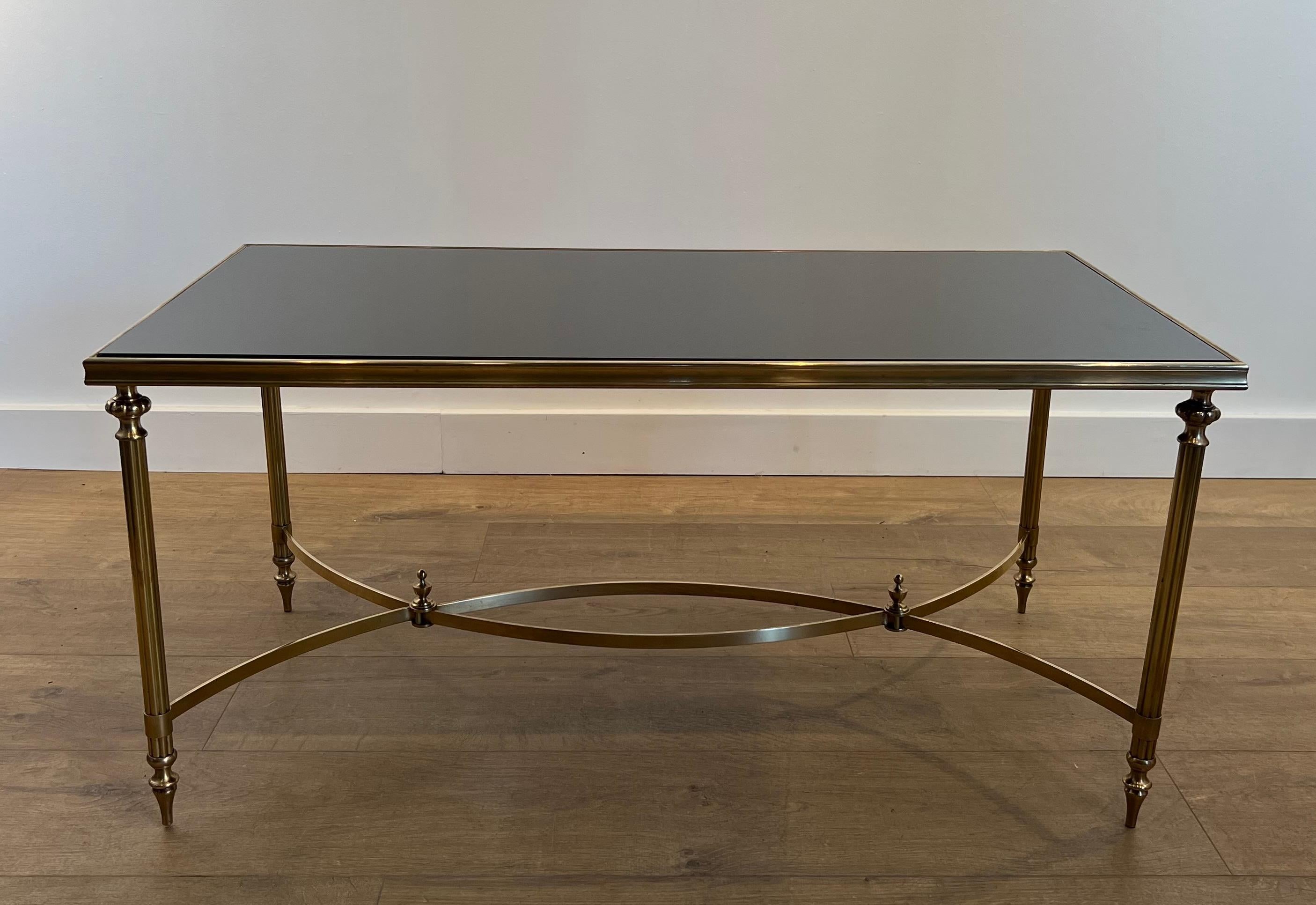 Table basse rectangulaire en laiton avec plateau en verre laqué noir par Maison Jansen en vente 12