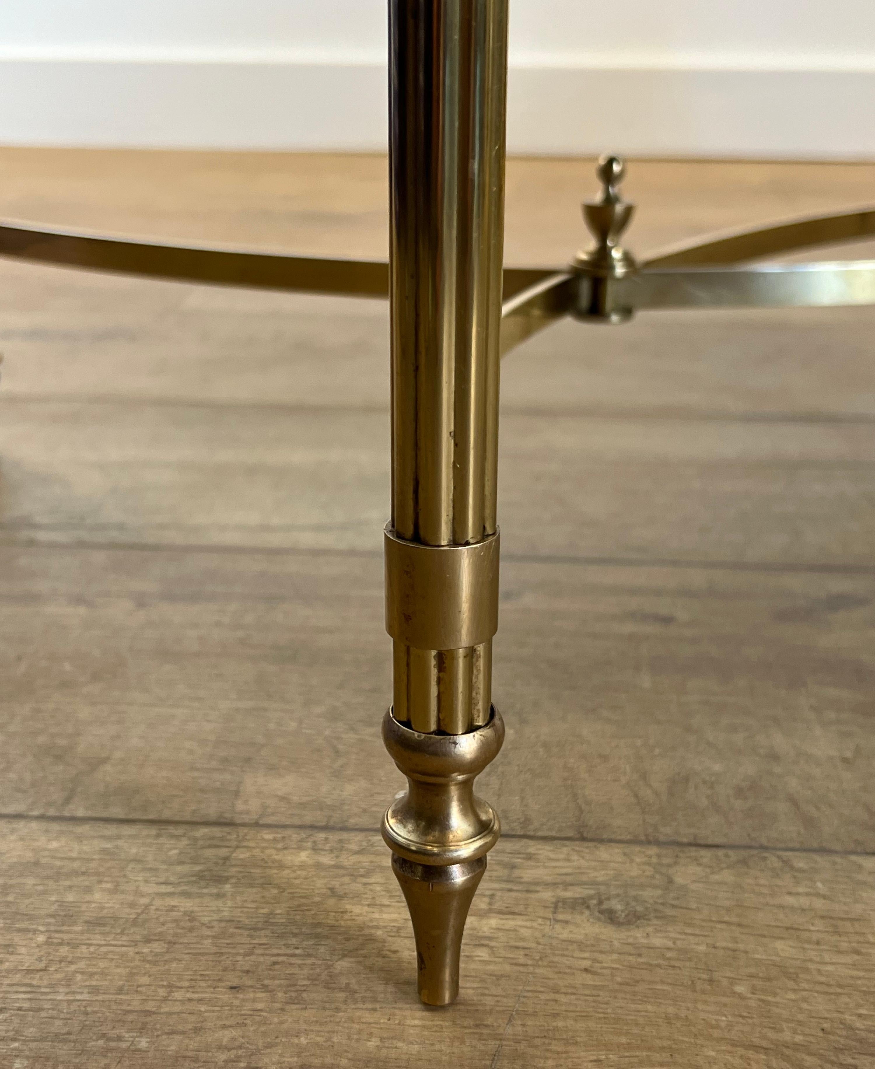 Table basse rectangulaire en laiton avec plateau en verre laqué noir par Maison Jansen en vente 1