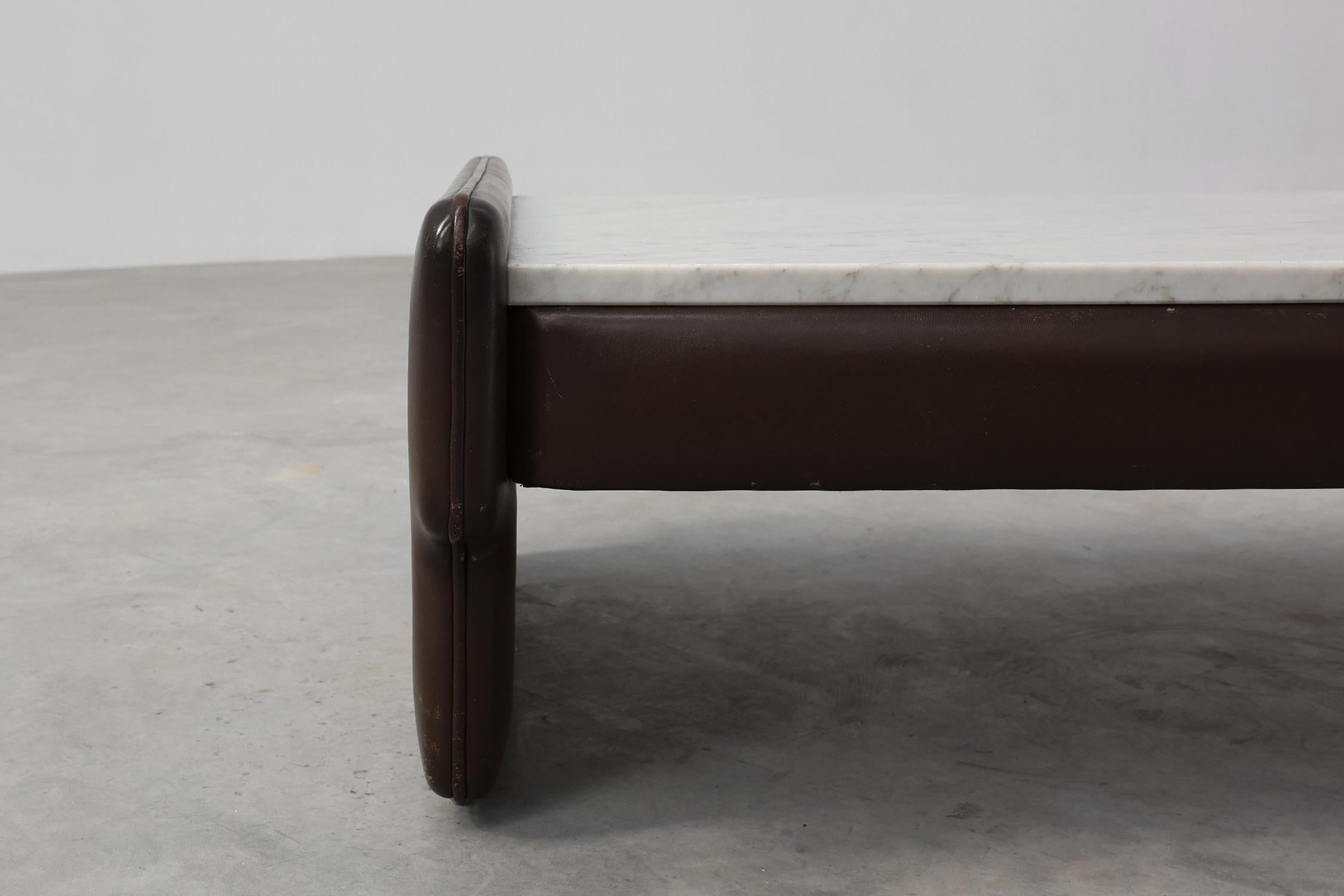 Rectangular Brown leather and Carrara marble coffee table, ca. 1960 For Sale 3