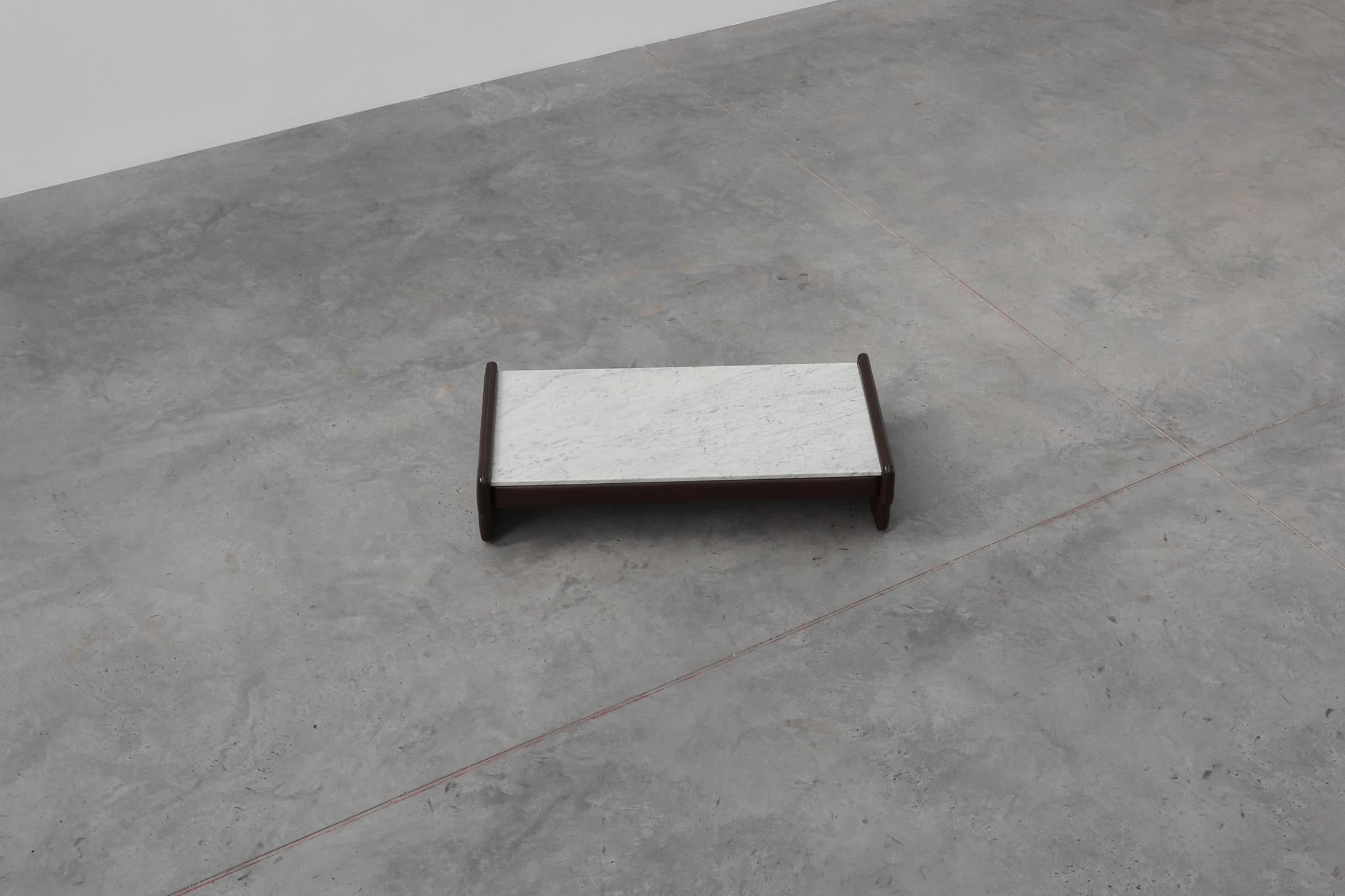 Rectangular Brown leather and Carrara marble coffee table, ca. 1960 For Sale 4