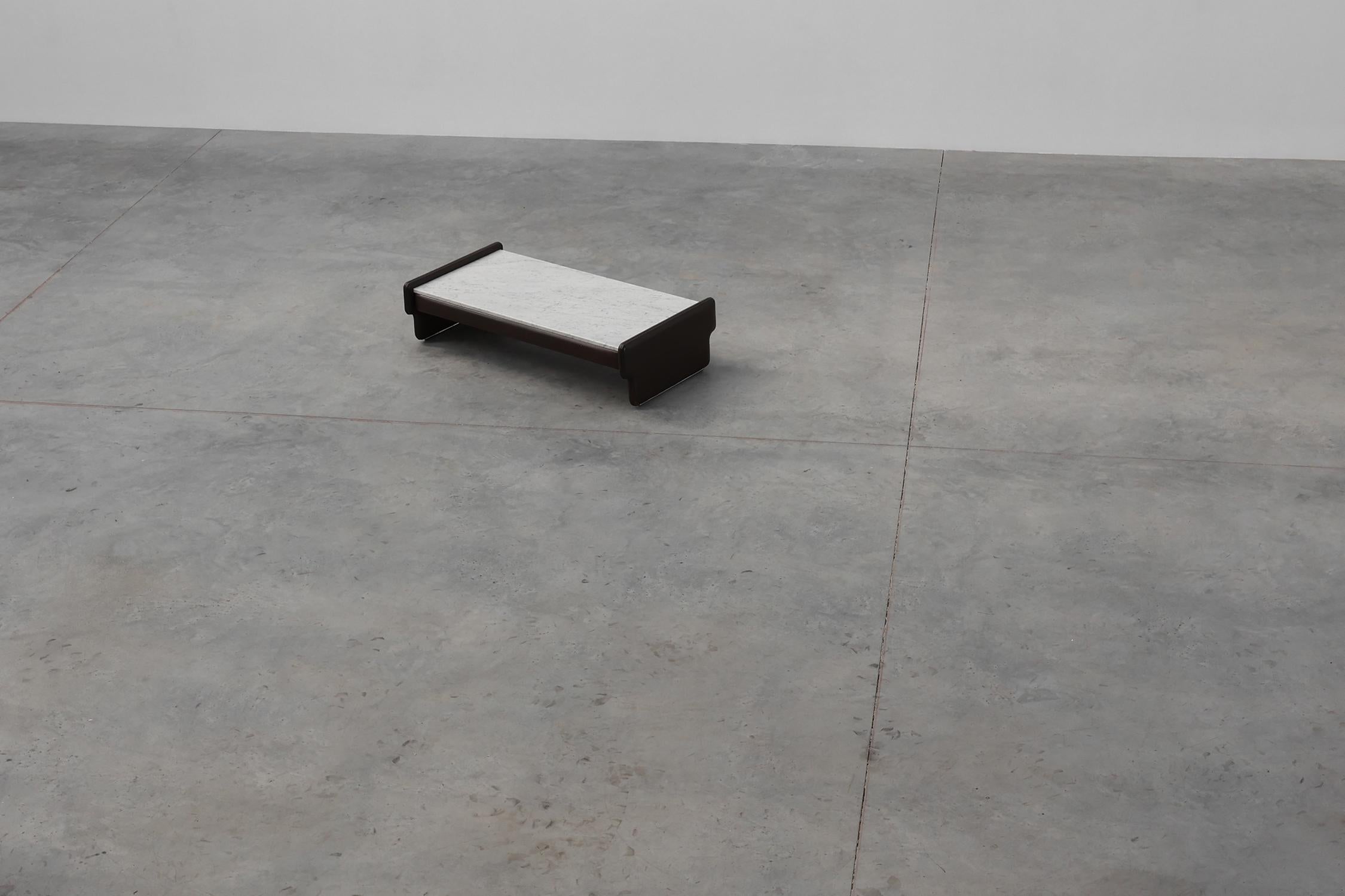 Rectangular Brown leather and Carrara marble coffee table, ca. 1960 For Sale 5