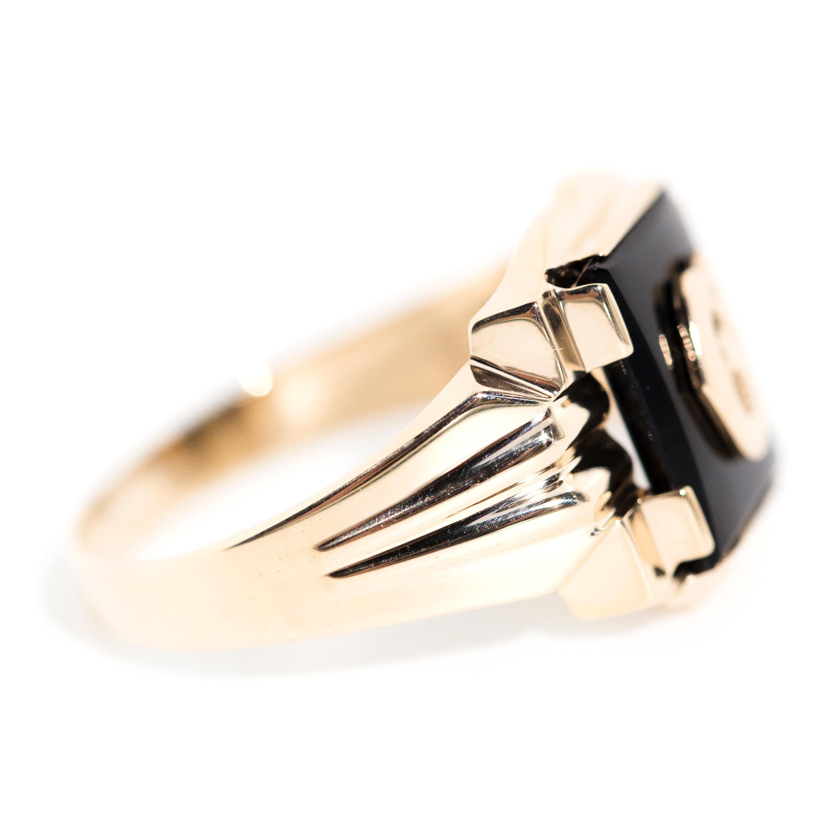 Rectangular Buff Top Onyx Vintage Men's Signet Ring in 9 Carat Yellow Gold 1