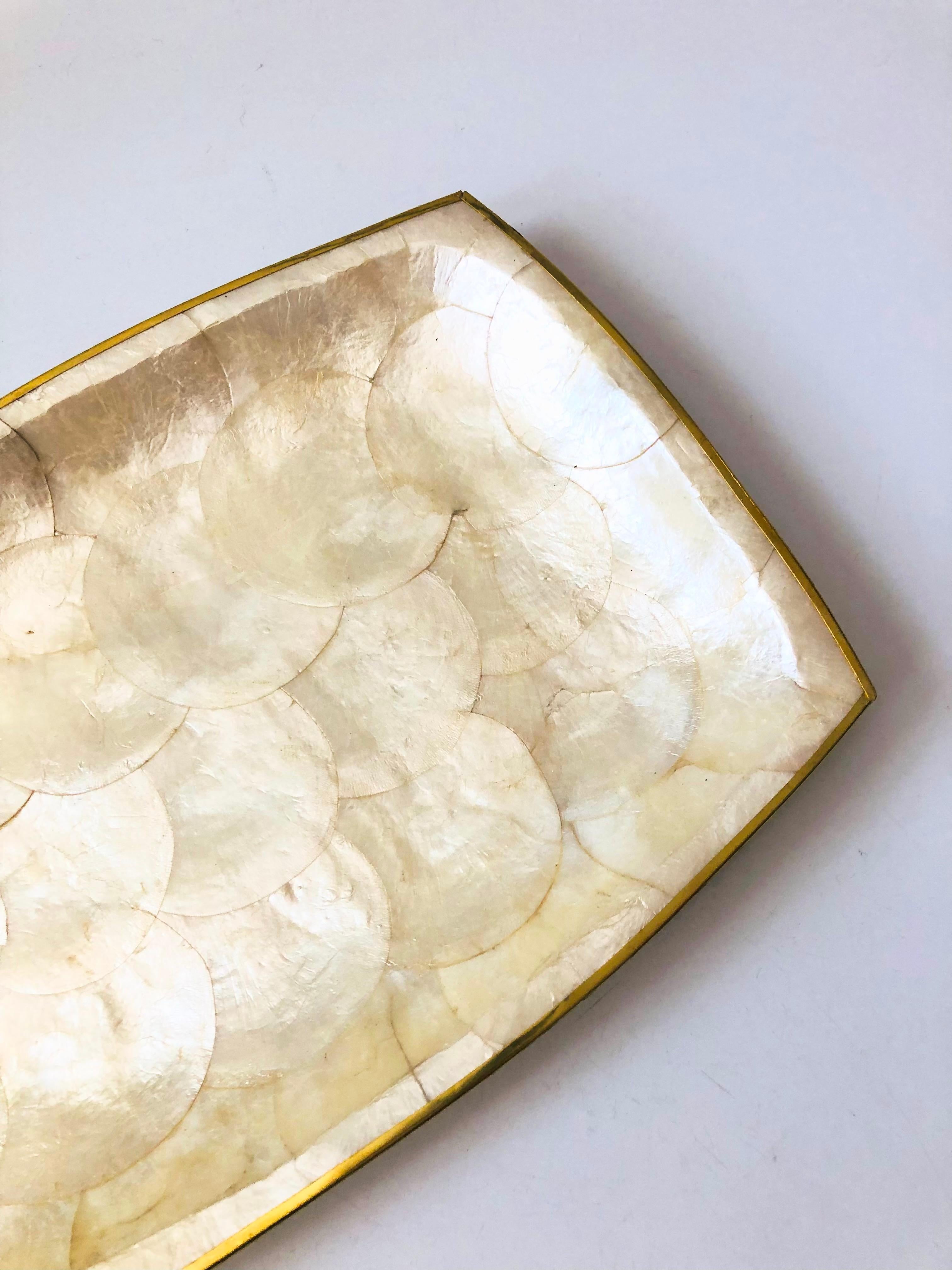 Rectangular Capiz Shell Tray In Good Condition For Sale In Vallejo, CA