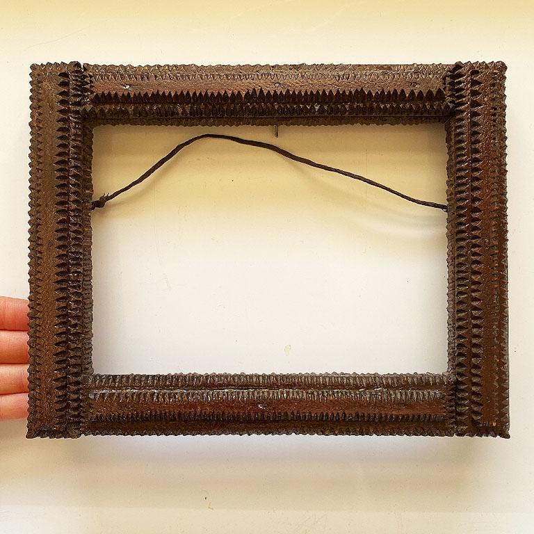 Rectangular Carved Wood Tramp Art or Prison Art Hanging Photo Frame, 1800s In Good Condition In Oklahoma City, OK