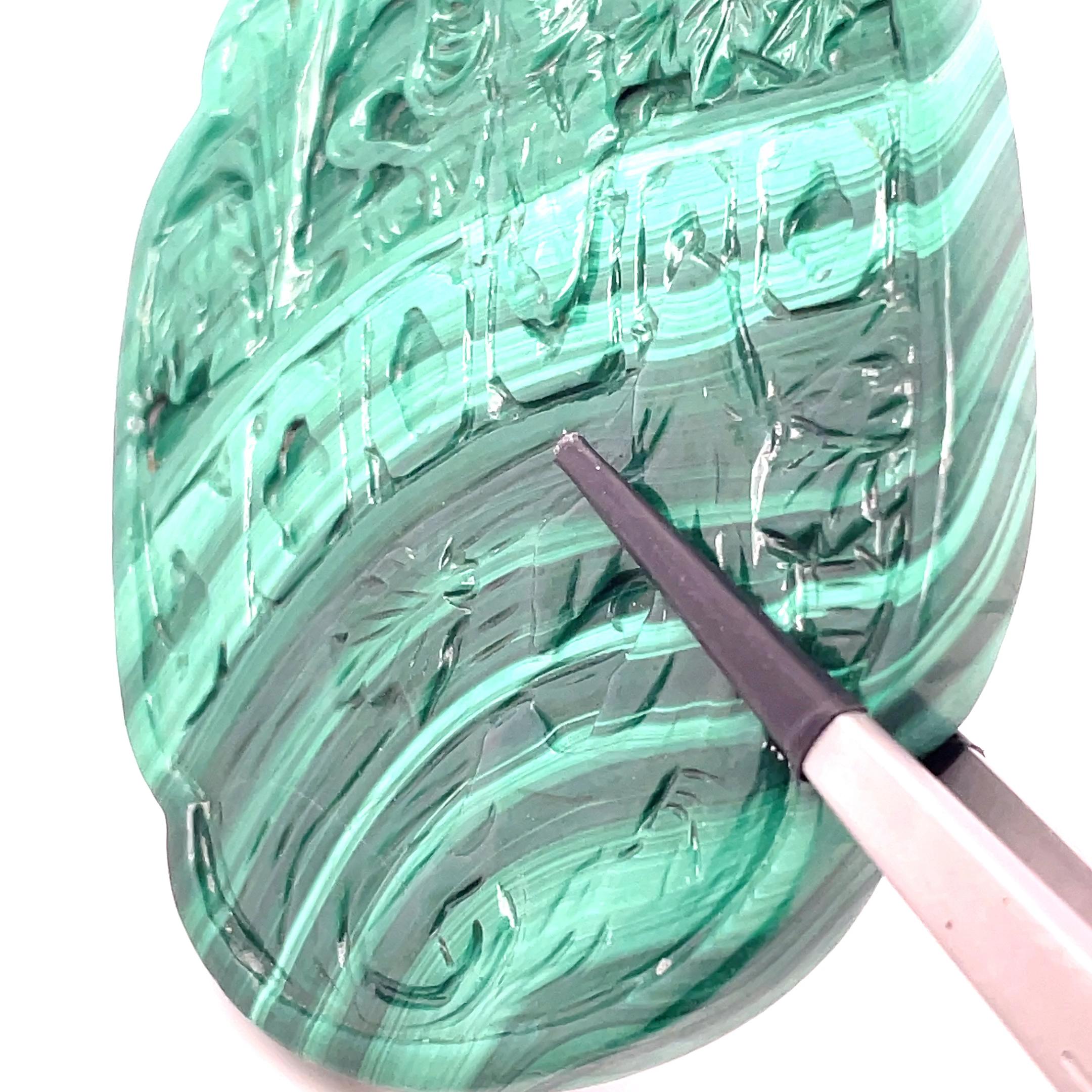 Ciondolo rettangolare con intaglio e Lady Cts 297,95 in vendita 2