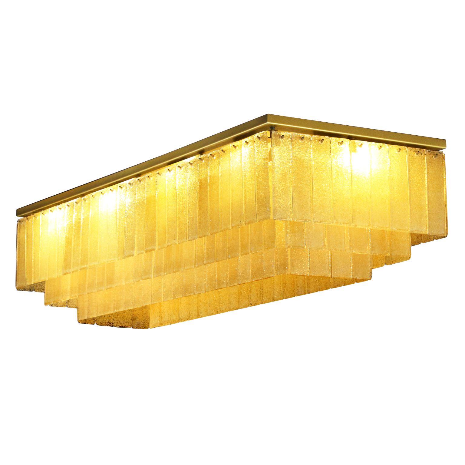 Charleston ceiling light, ambergraniglia glass listels, gold rectangular fixture by Multiforme
The modern style ceiling light Charleston, from our Progressive collection, is an extremely versatile lighting work that can be customized in many