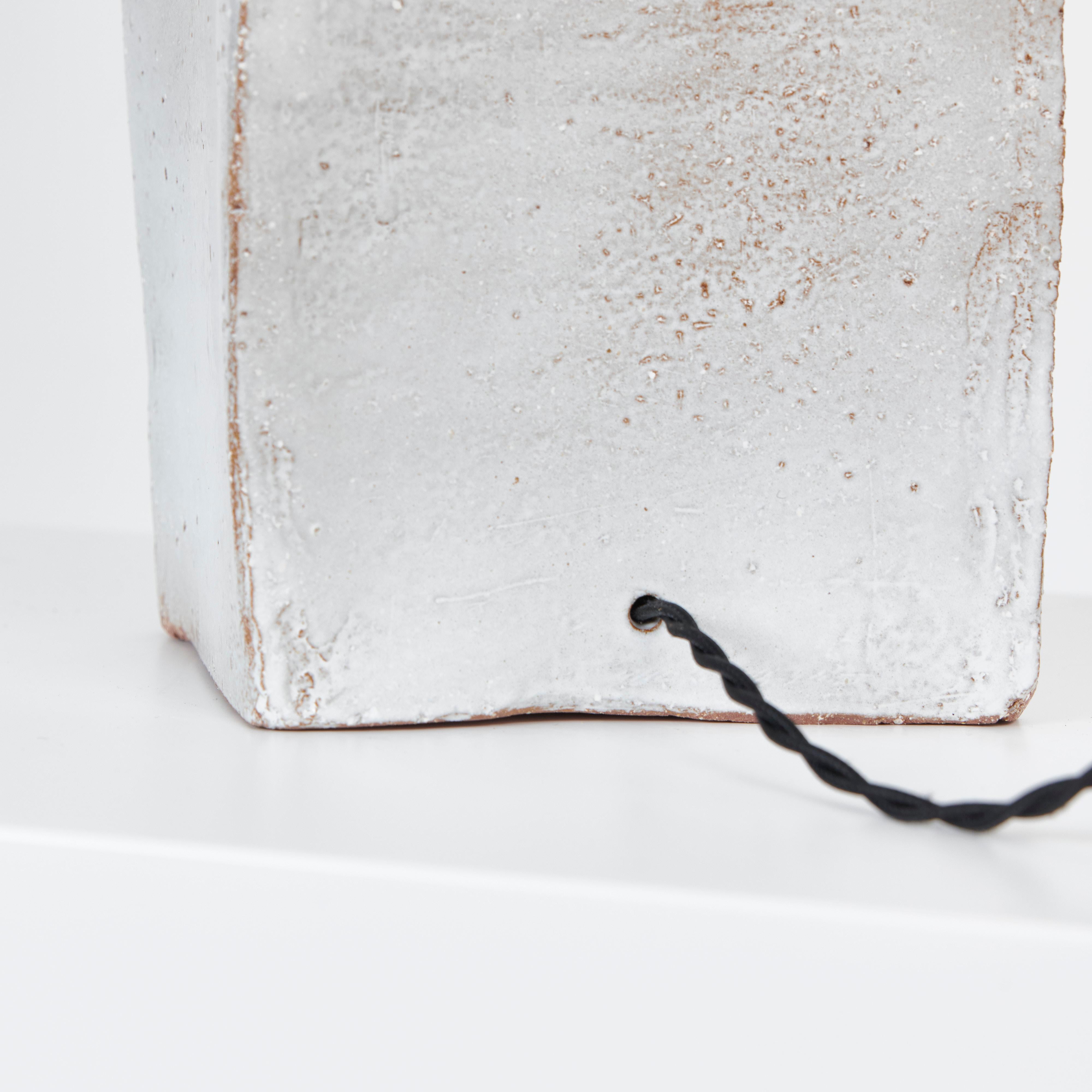 Lampe rectangulaire en céramique Neuf - En vente à Macieira de Sarnes, PT