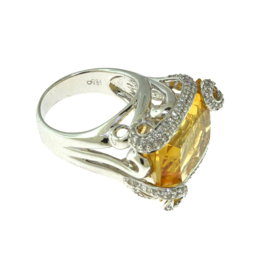 Rectangular Citrine and Diamond in 18 Karat White Gold Swirl Cocktail Ring In Good Condition For Sale In Miami, FL