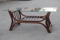 Tavolino rettangolare in bambù marrone con piano in vetro, design italiano, anni '60