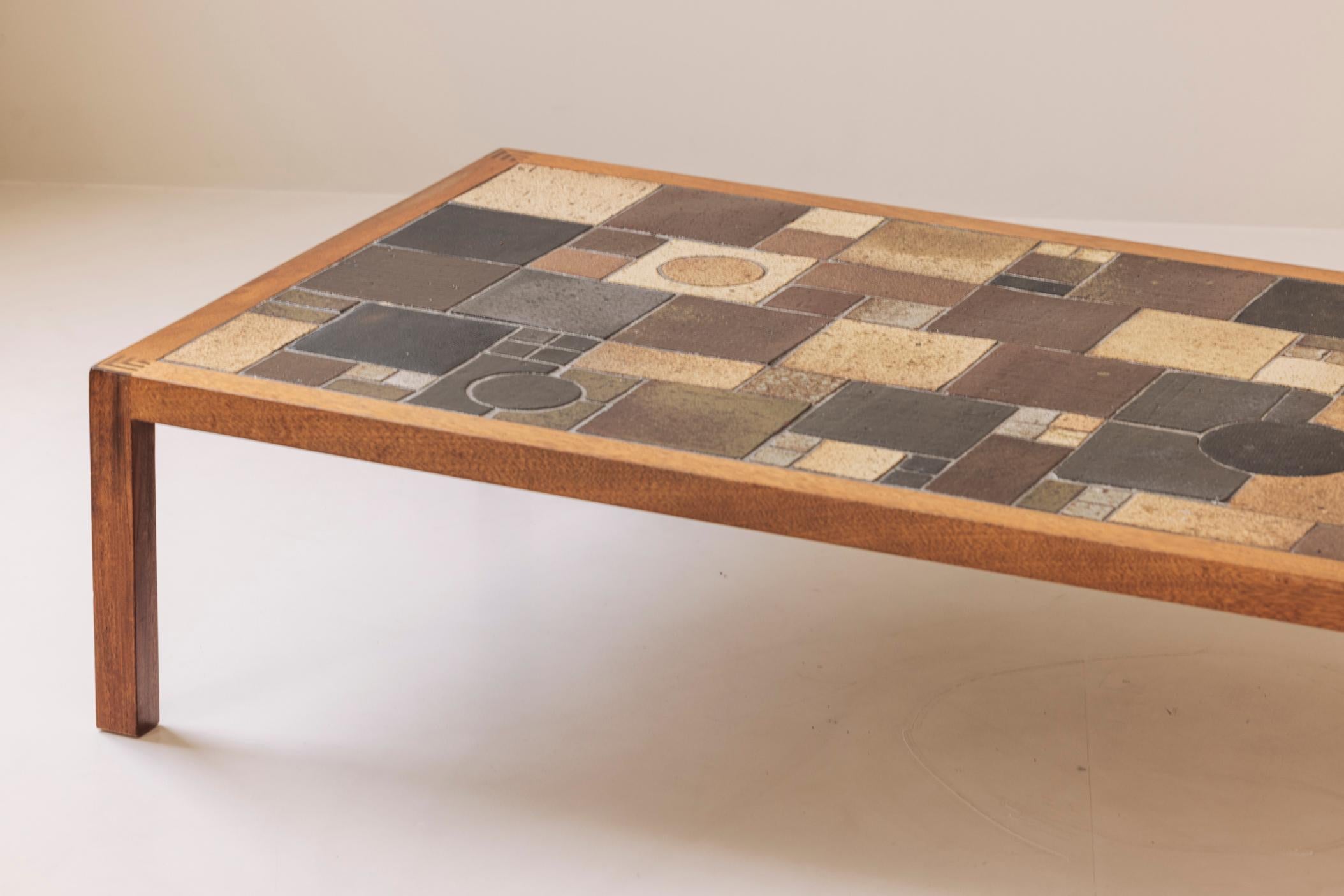 Mesa de centro rectangular de cerámica esmaltada abstracta, Dinamarca años 60. en venta 1