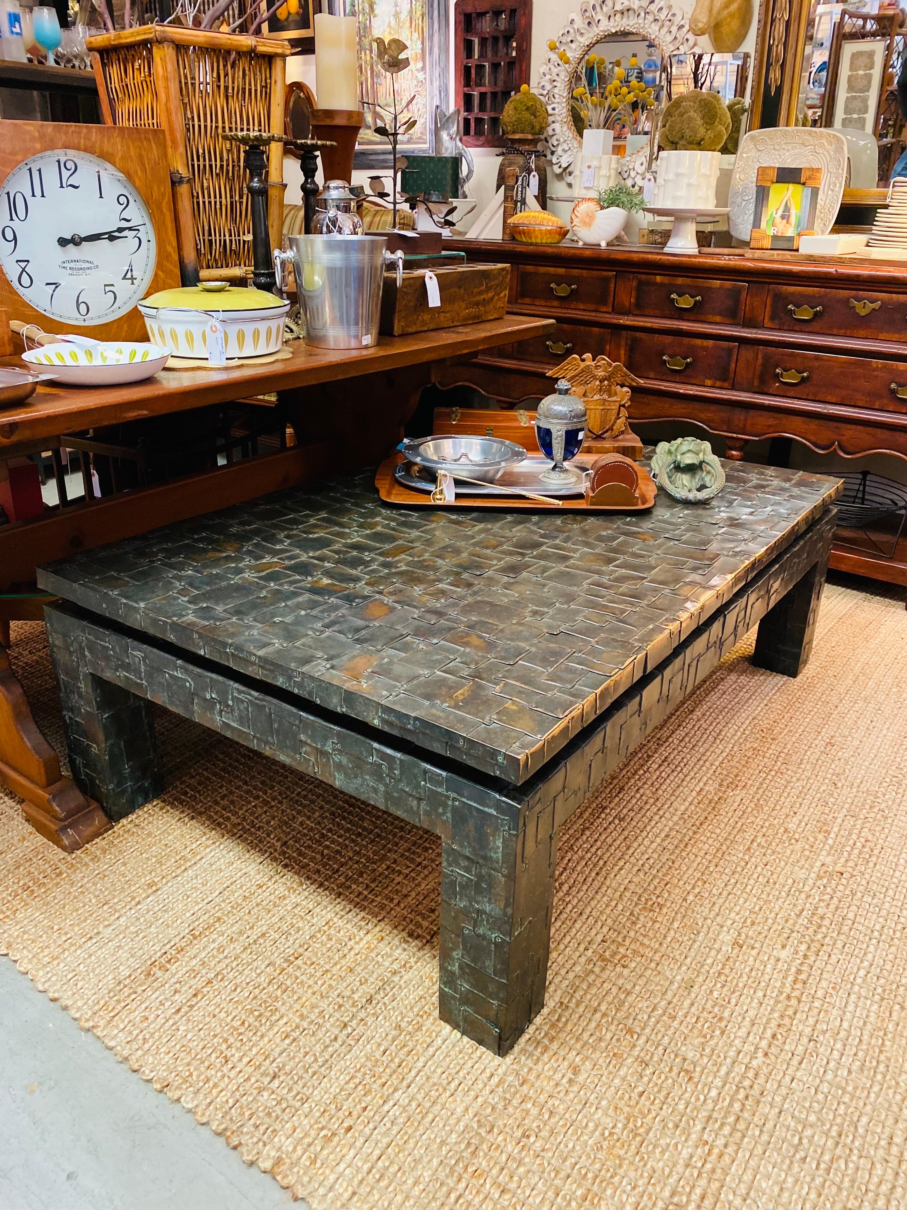 Rechteckiger Couchtisch mit Kupfer-Patchwork-Finish von Maitland-Smith (Ende des 20. Jahrhunderts) im Angebot