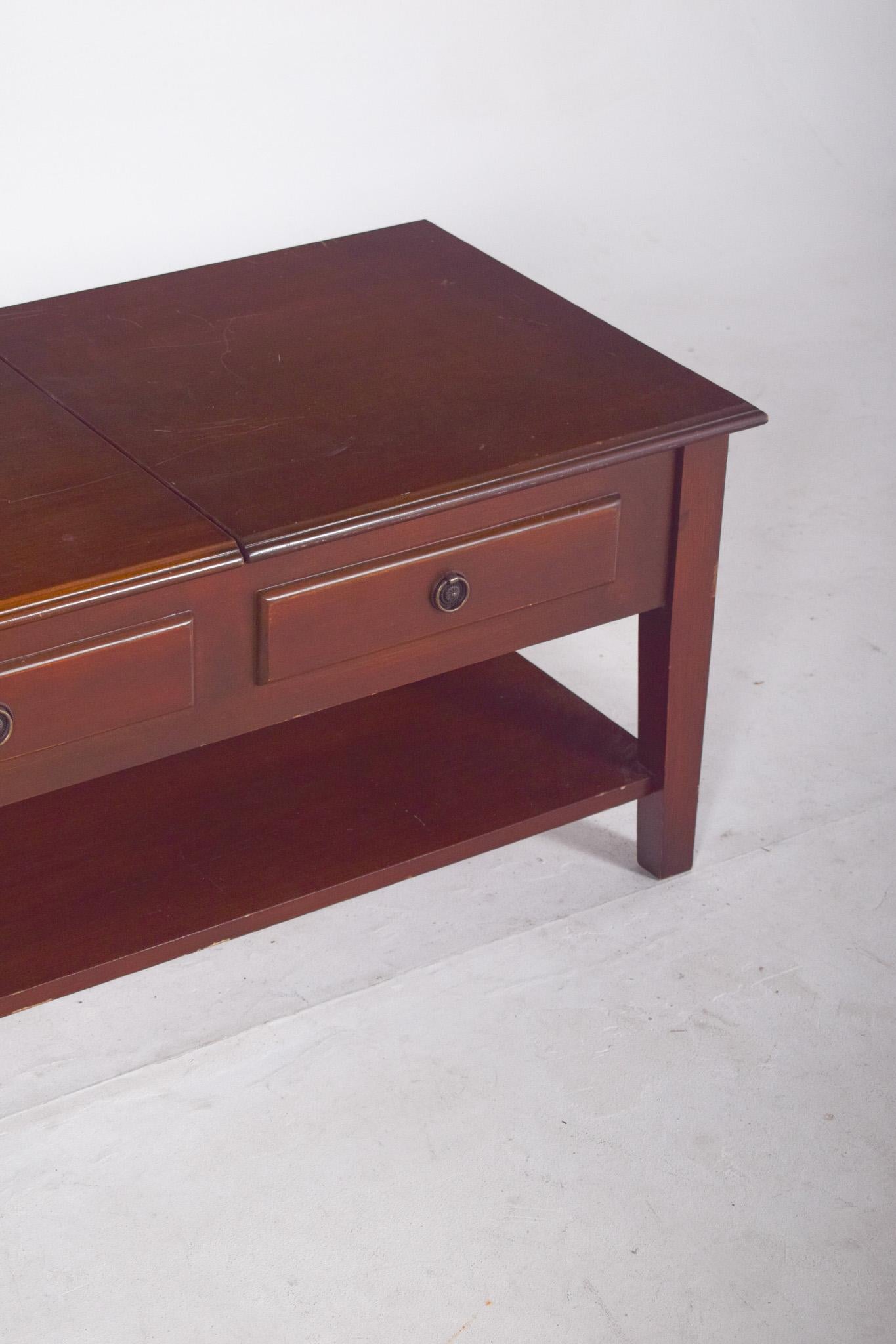 Rectangular Coffee Table With Hinged Top In Good Condition For Sale In Lisboa, Lisboa