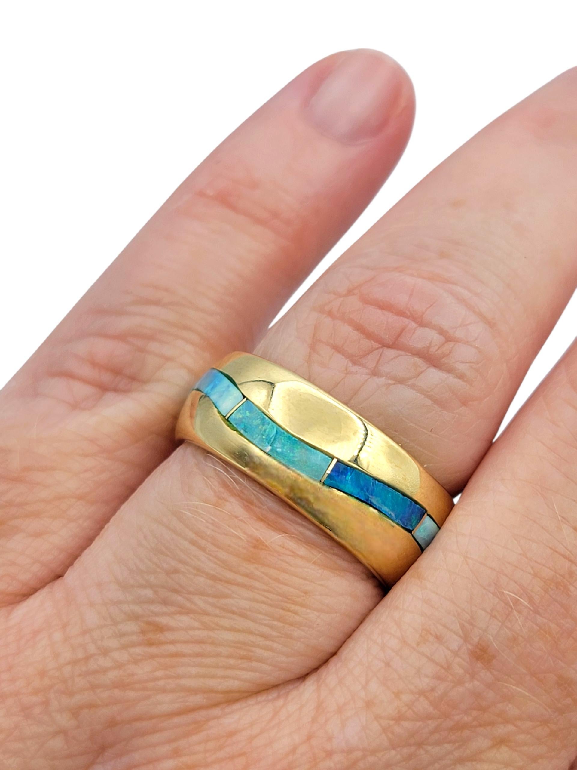 Bague d'éternité en or jaune 14 carats avec incrustation d'opale rectangulaire et incurvée en vente 2