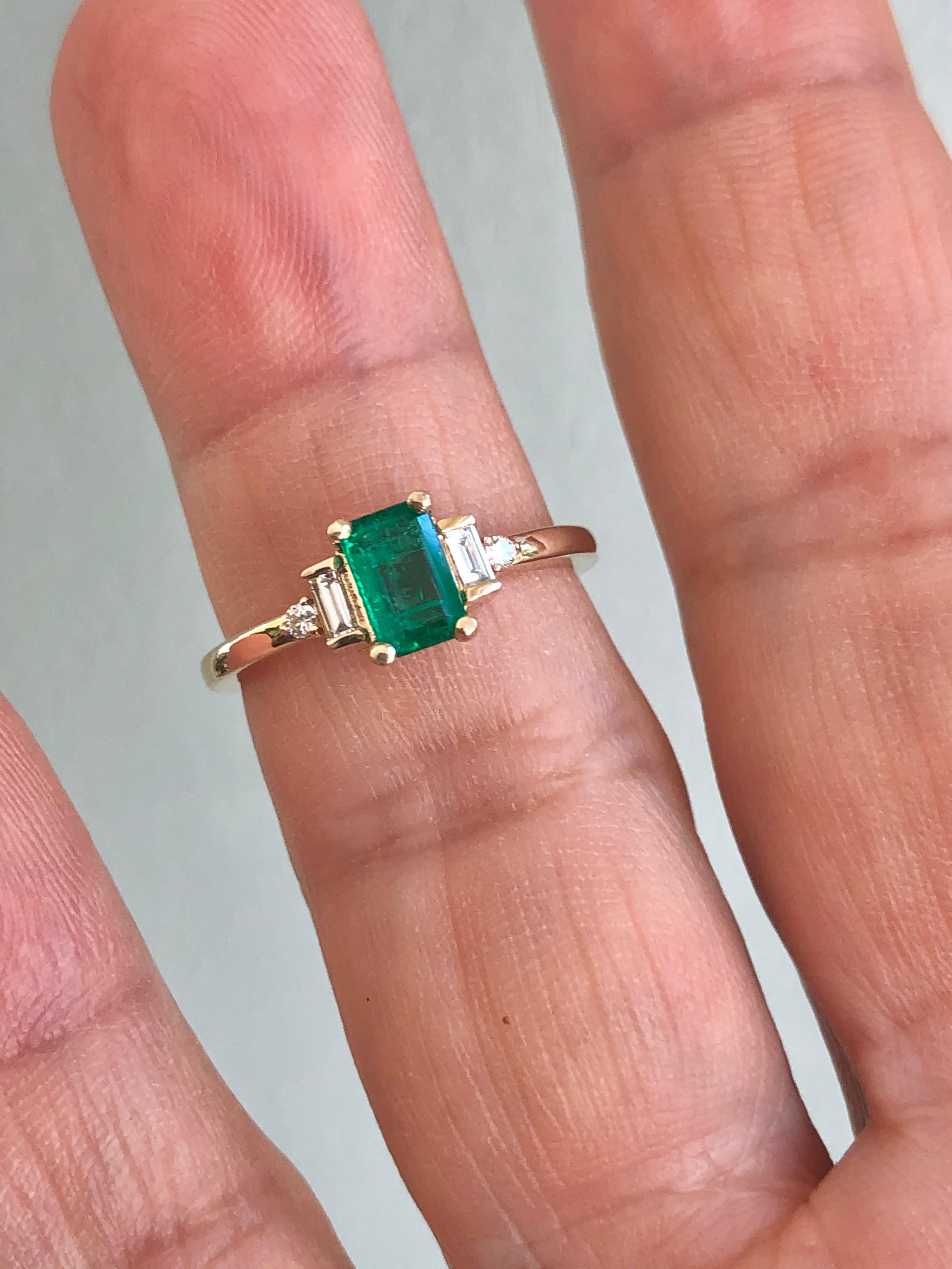 Art Deco Rectangular Cut Emerald and Diamond Ring Gold For Sale
