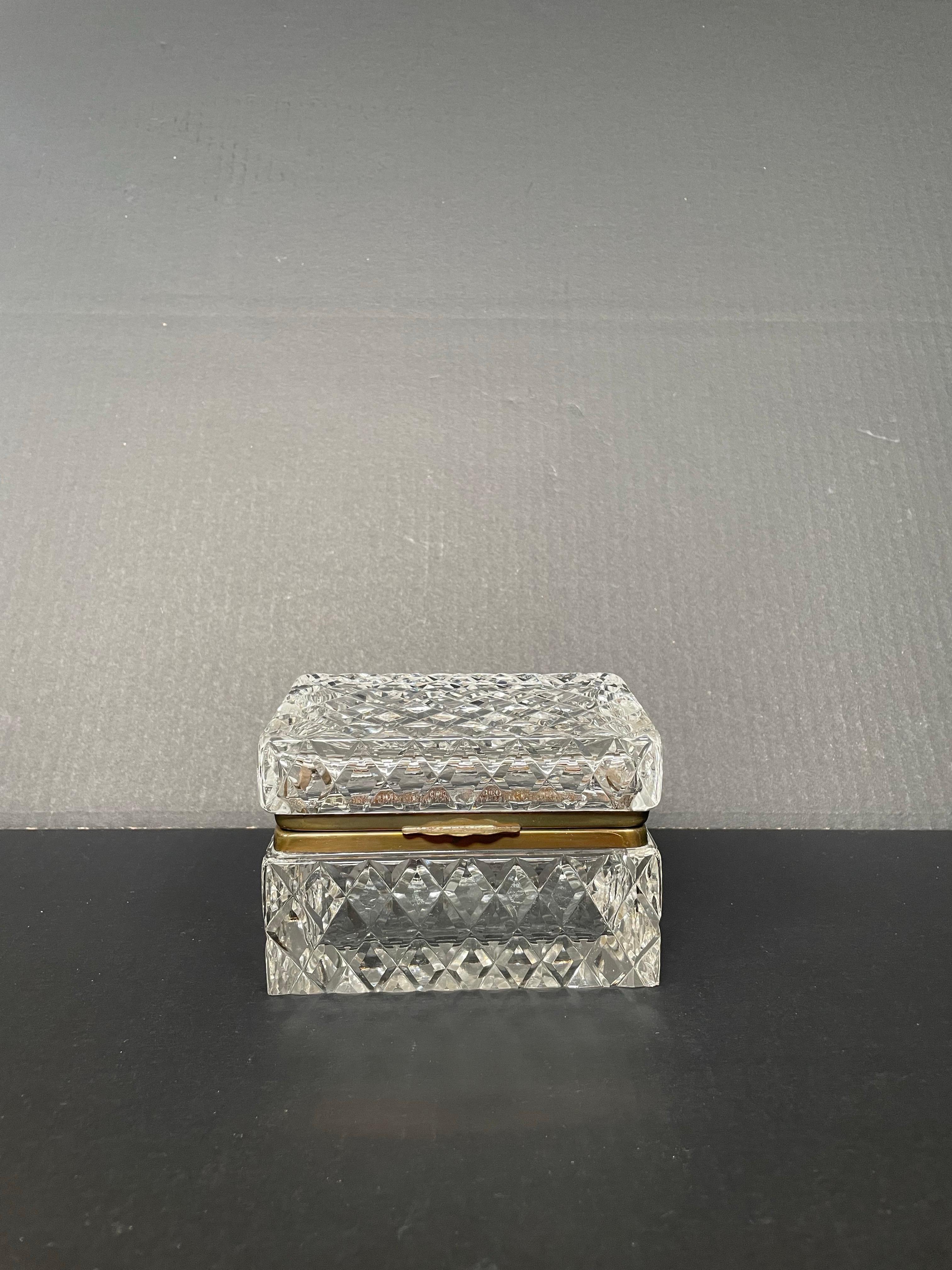 Rectangular cut glass casket box For Sale 1