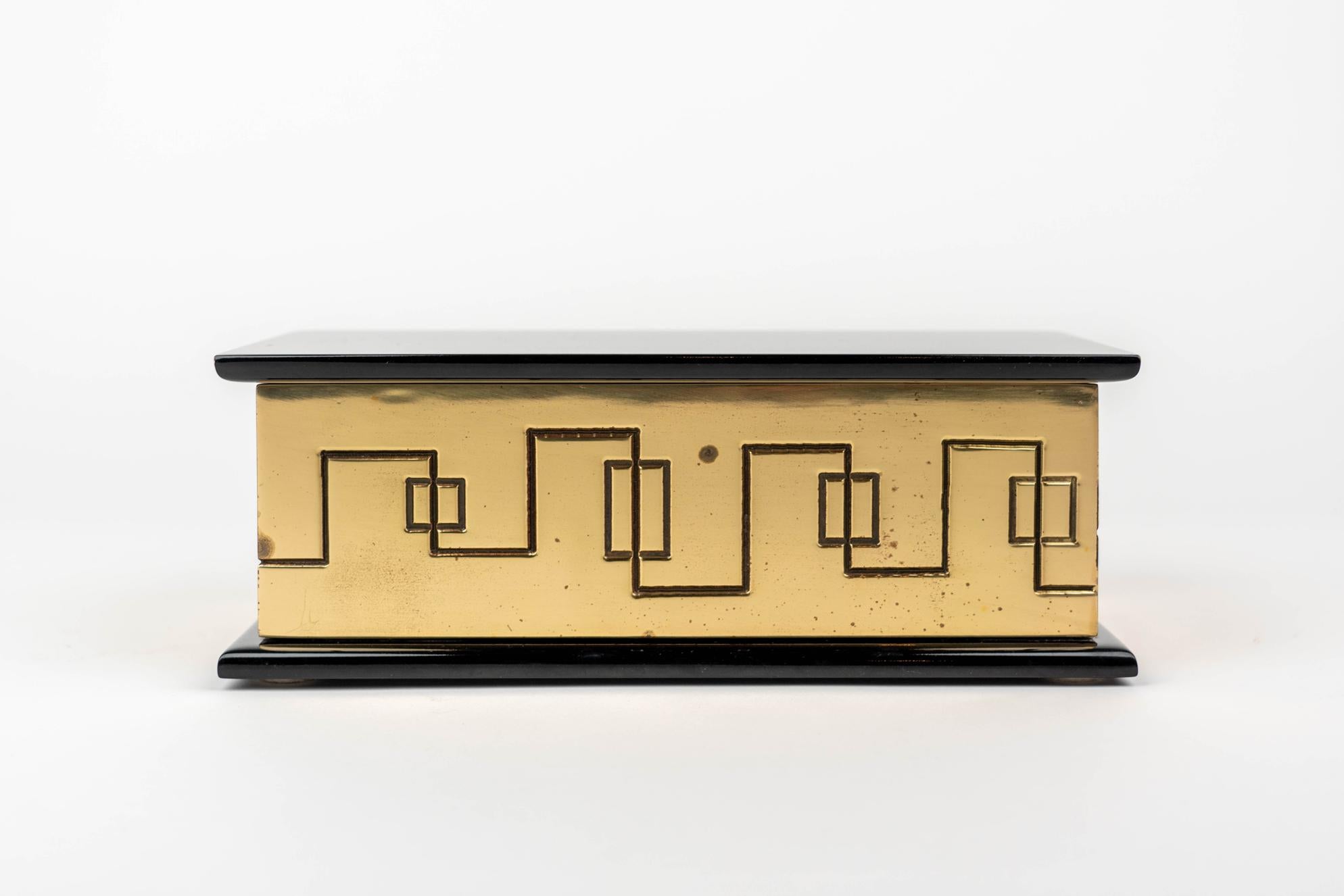 Rectangular Decorative Box in Solid Brass and Lacquered Wood, Italy 1970s For Sale 3