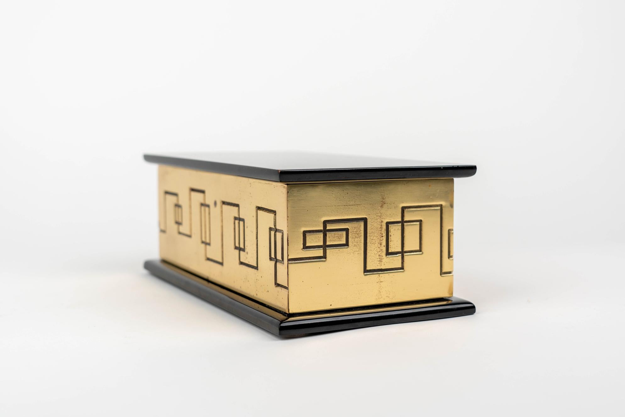 Rectangular Decorative Box in Solid Brass and Lacquered Wood, Italy 1970s For Sale 5
