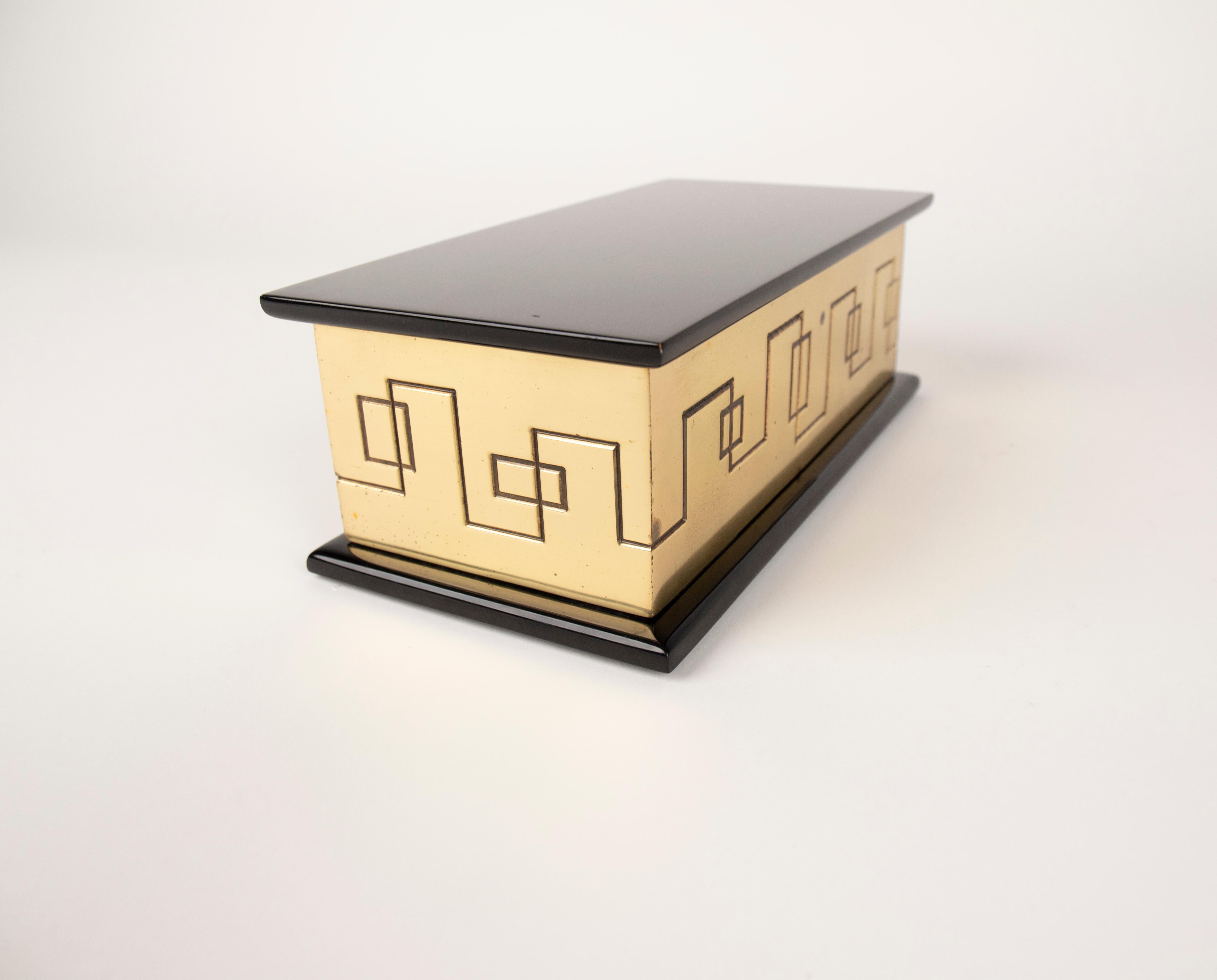 Rectangular Decorative Box in Solid Brass and Lacquered Wood, Italy 1970s For Sale 6