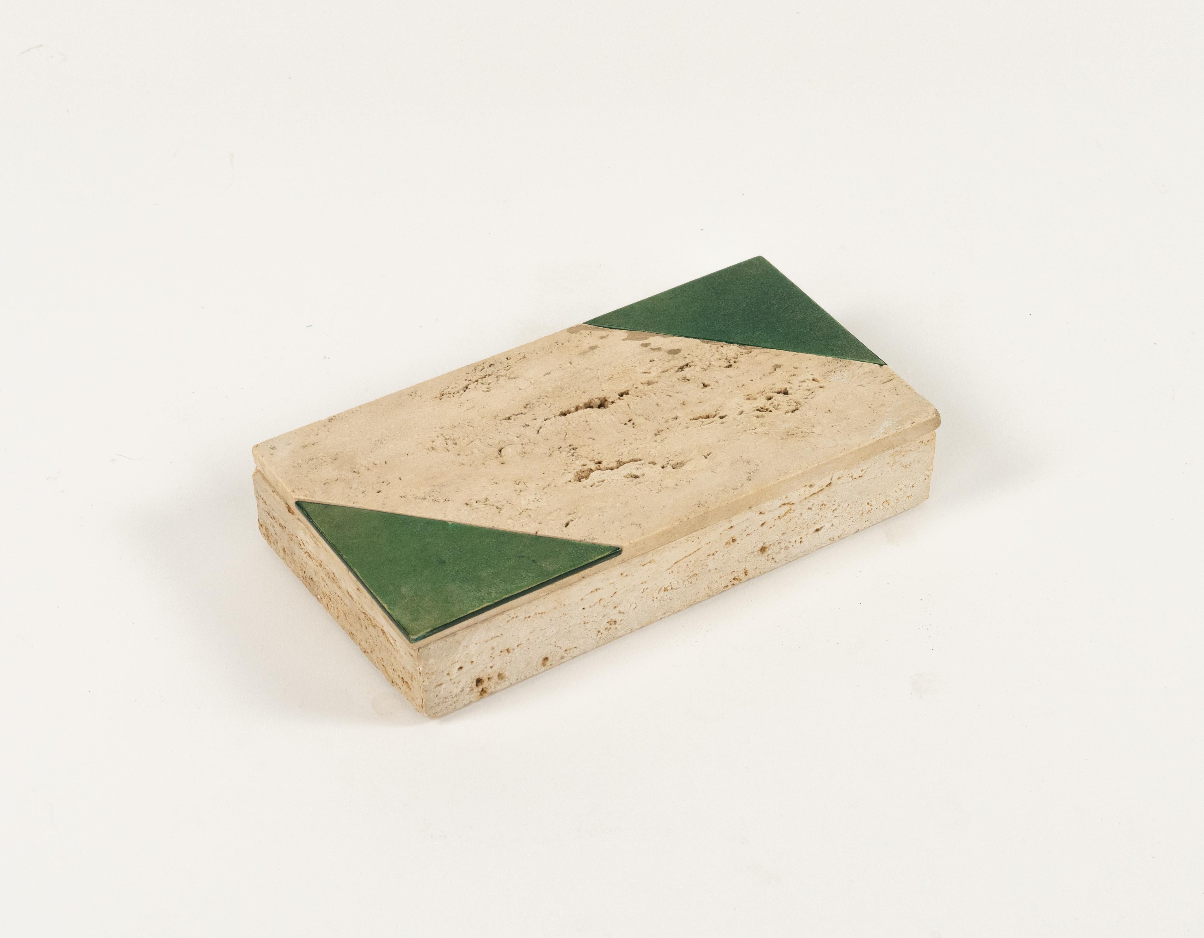 Rectangular Decorative Box in Travertine Fratelli Mannelli Style, Italy 1970s For Sale 4