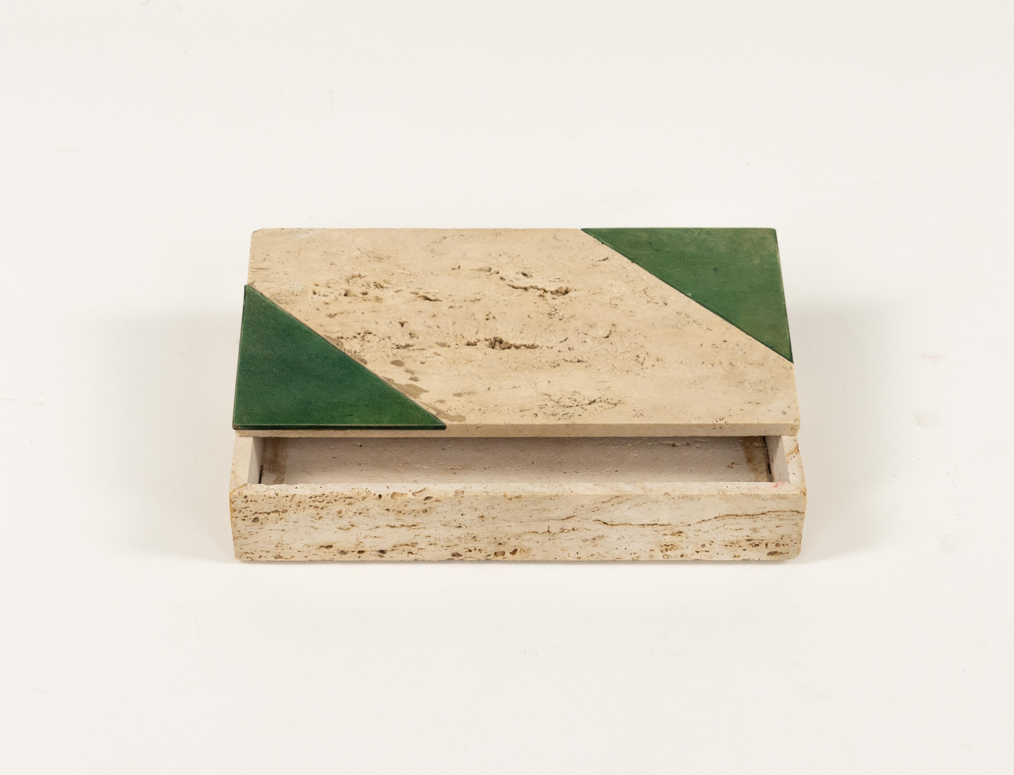 Rectangular Decorative Box in Travertine Fratelli Mannelli Style, Italy 1970s For Sale 7