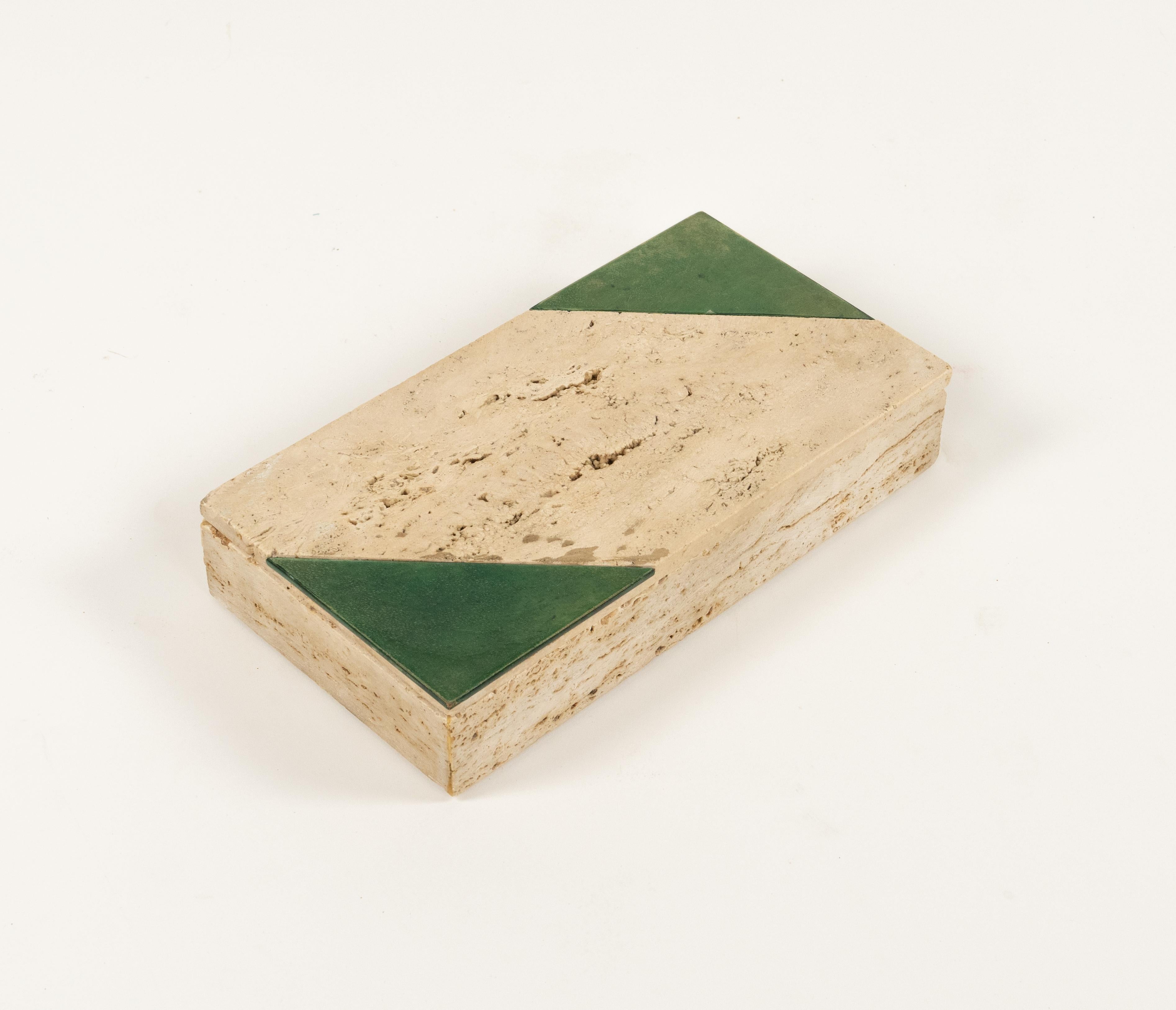 Rectangular Decorative Box in Travertine Fratelli Mannelli Style, Italy 1970s For Sale 9