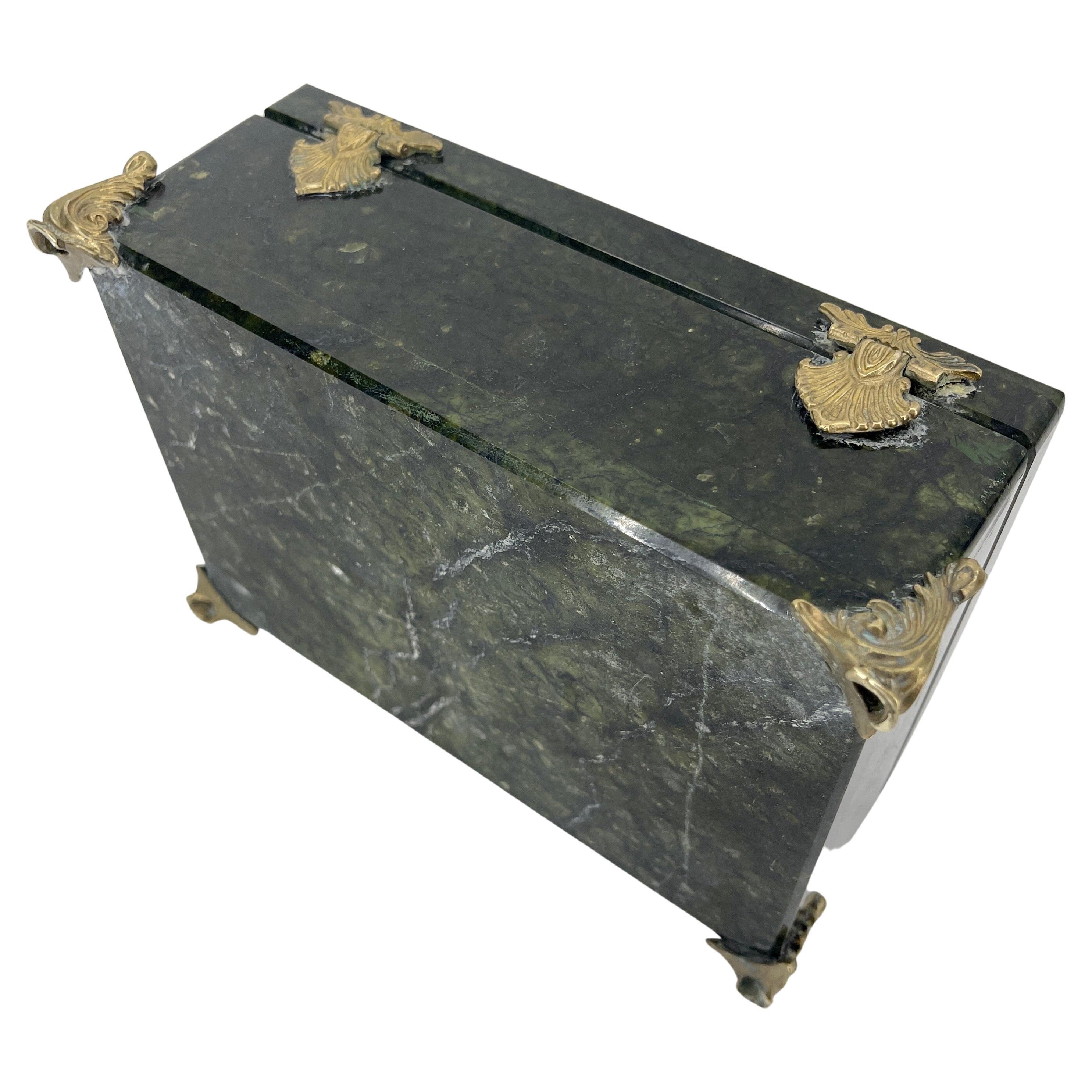 Rectangular Deep Forrest Green Marble and Bronze Jewelry Box, Italian circa 1930 For Sale 5