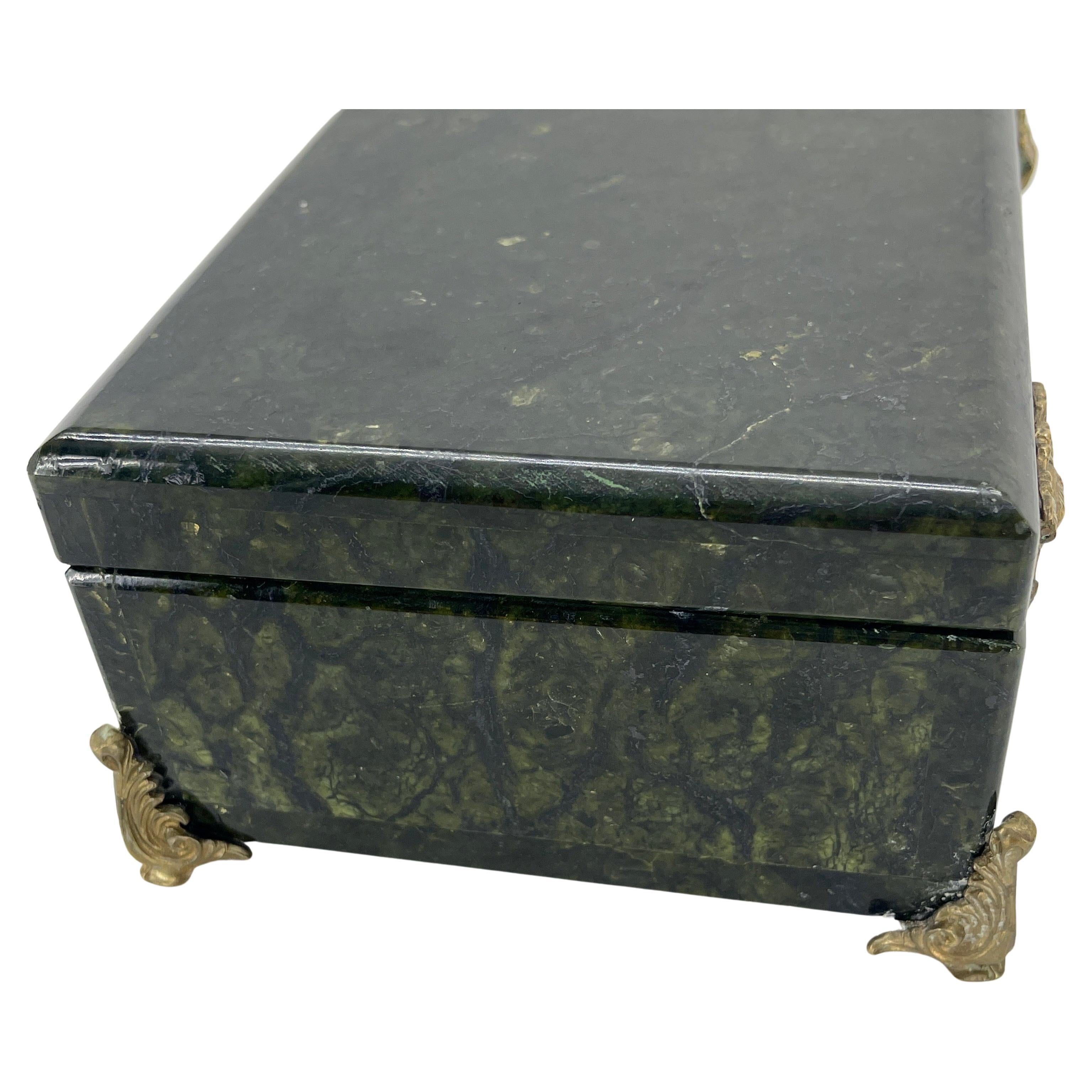 Rectangular Deep Forrest Green Marble and Bronze Jewelry Box, Italian circa 1930 For Sale 6