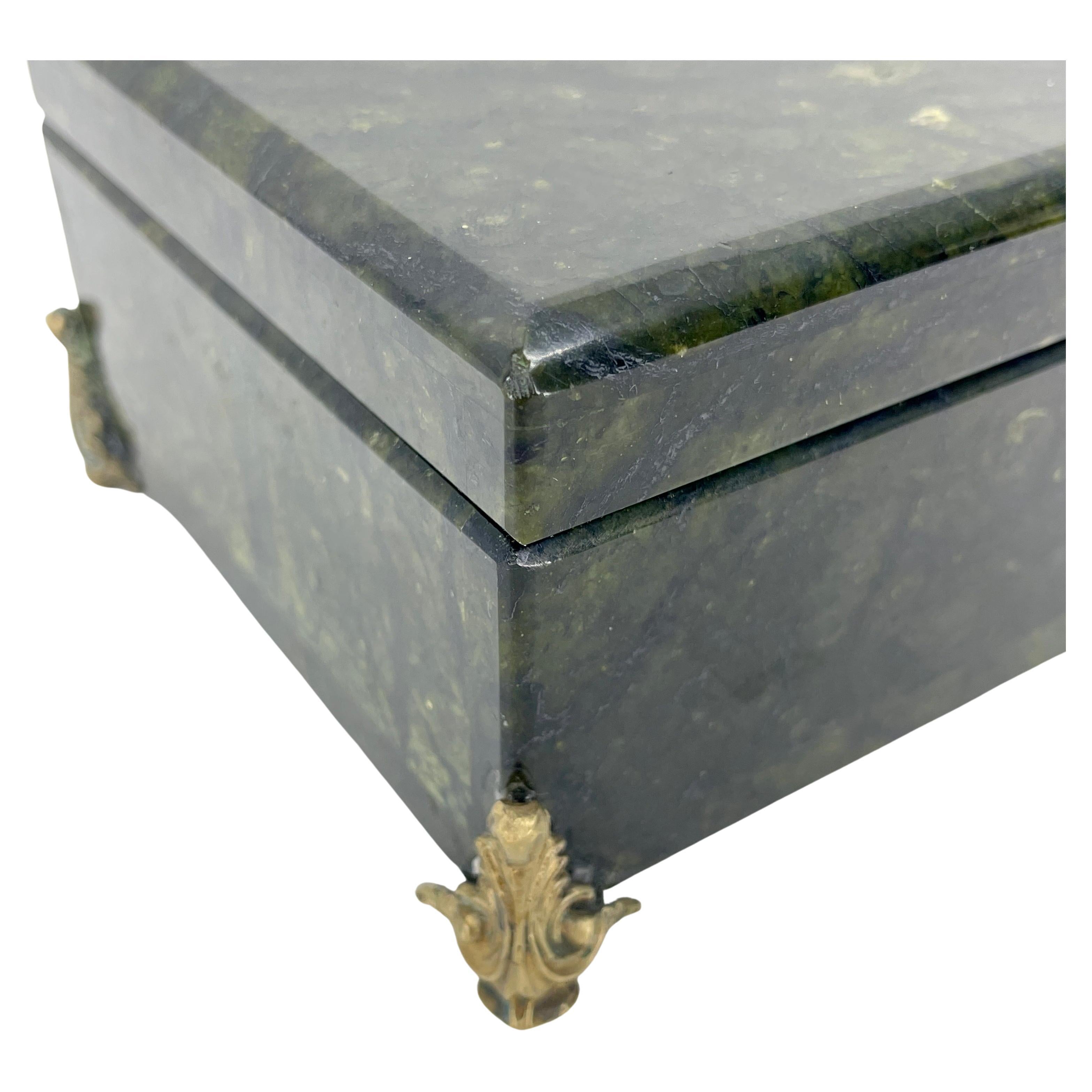 Rectangular Deep Forrest Green Marble and Bronze Jewelry Box, Italian circa 1930 For Sale 2