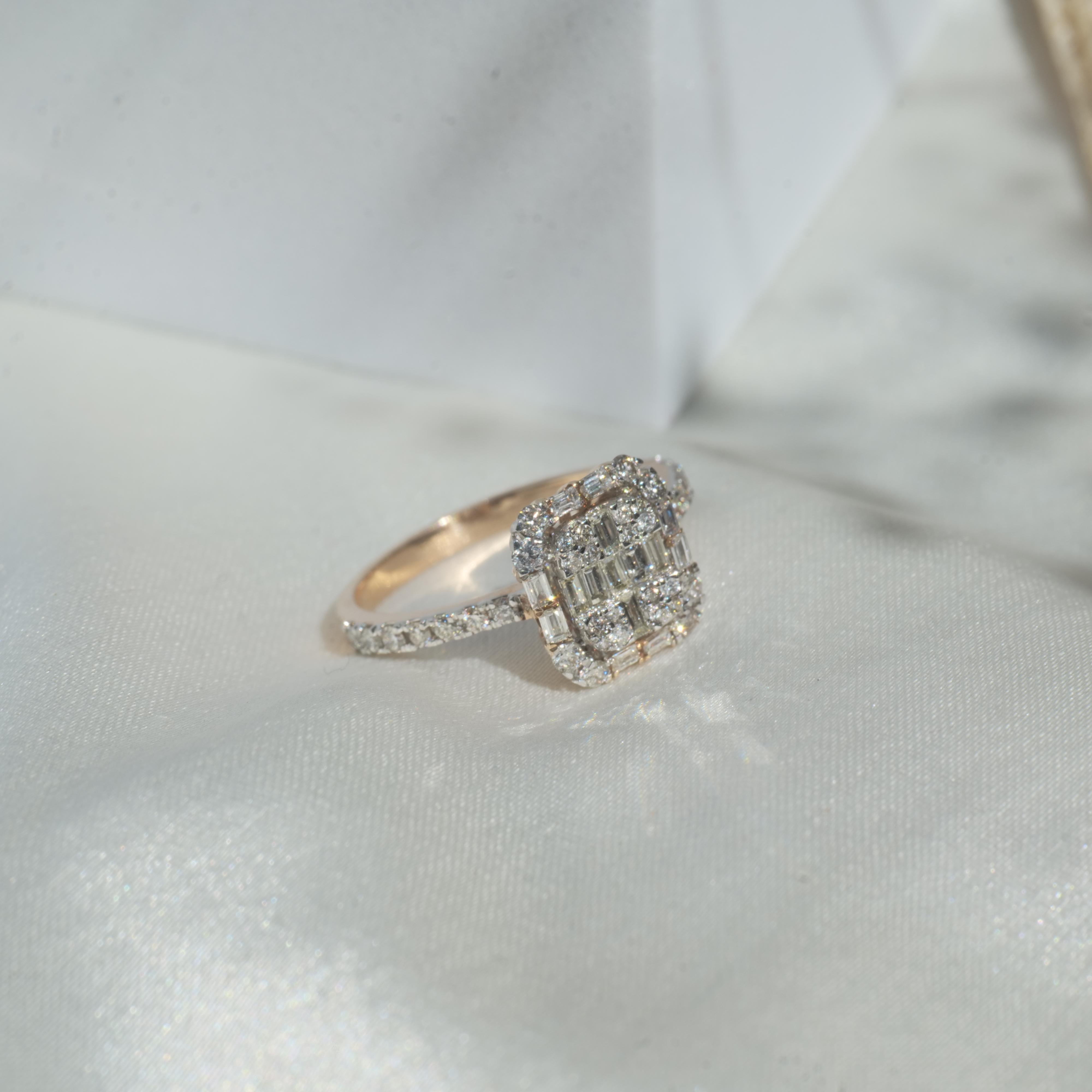 For Sale:  Rectangular Design Illusion Setting Diamond Ring Set In 18k Solid Gold 2
