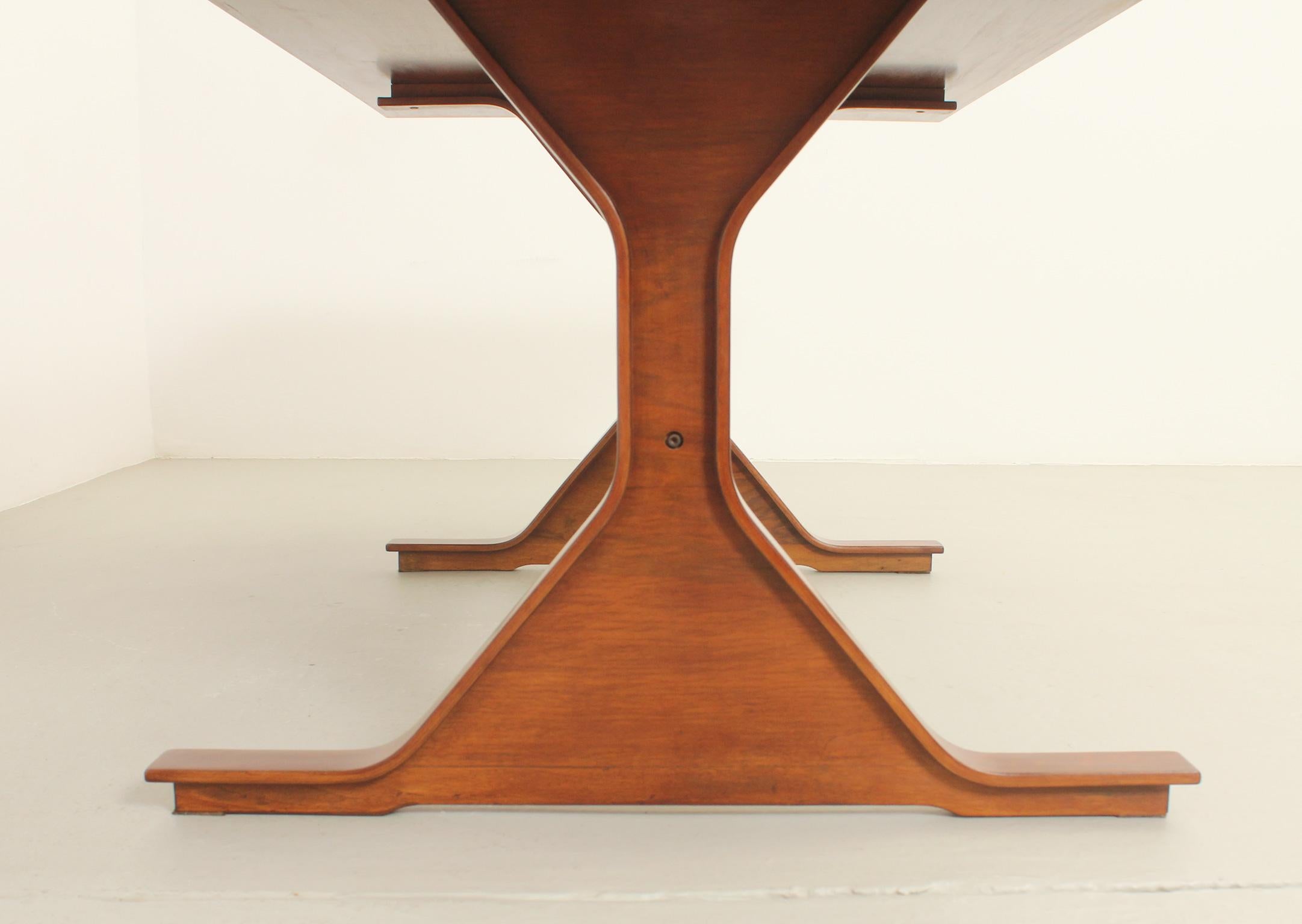 Rectangular Dining Table by Gianfranco Frattini for Bernini, Italy For Sale 3