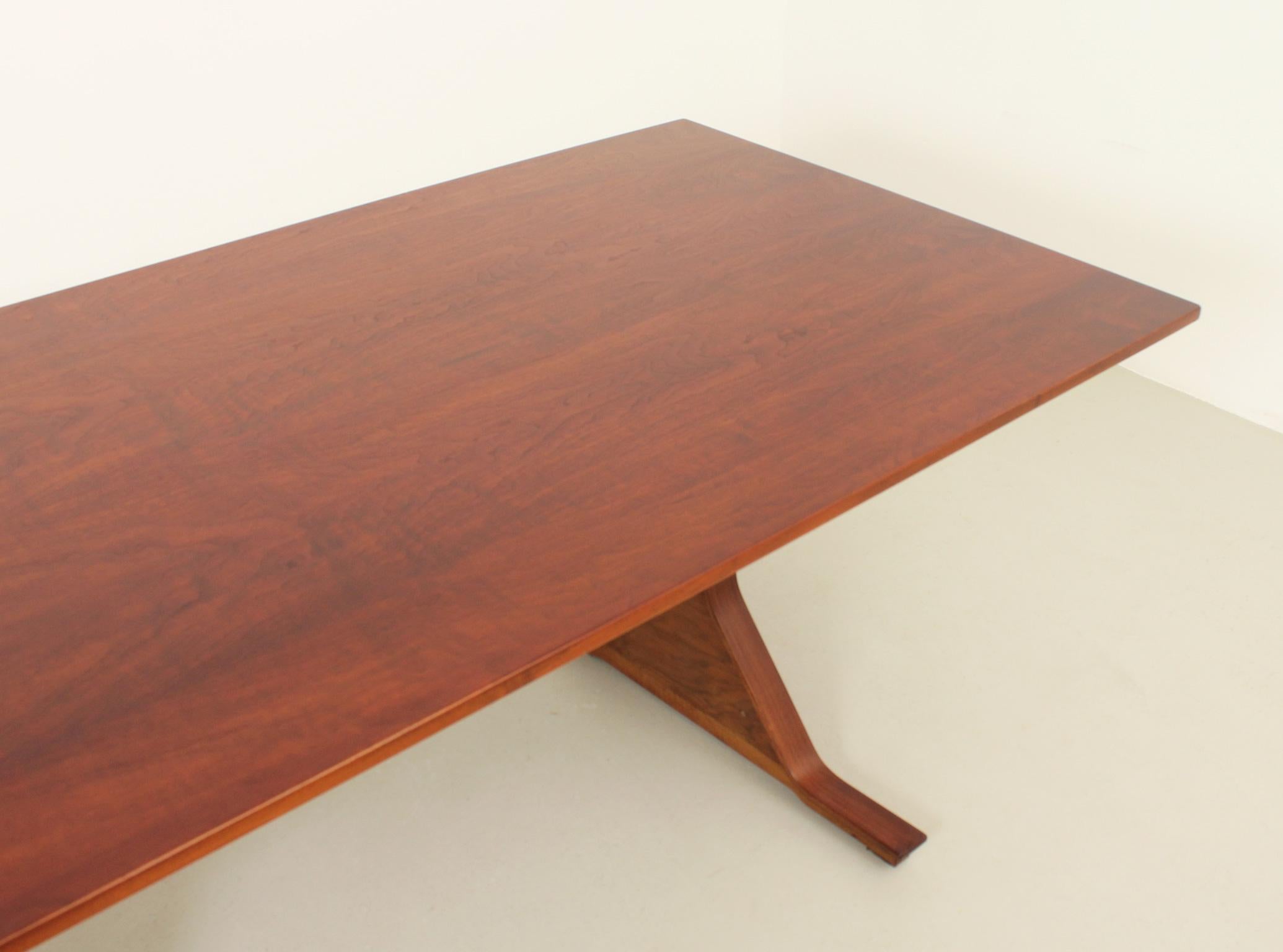 Mid-Century Modern Rectangular Dining Table by Gianfranco Frattini for Bernini, Italy For Sale
