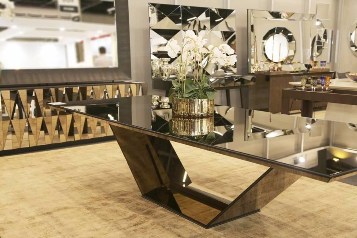Mesa de comedor Dubai, Espejo Siglo XXI y contemporáneo en venta