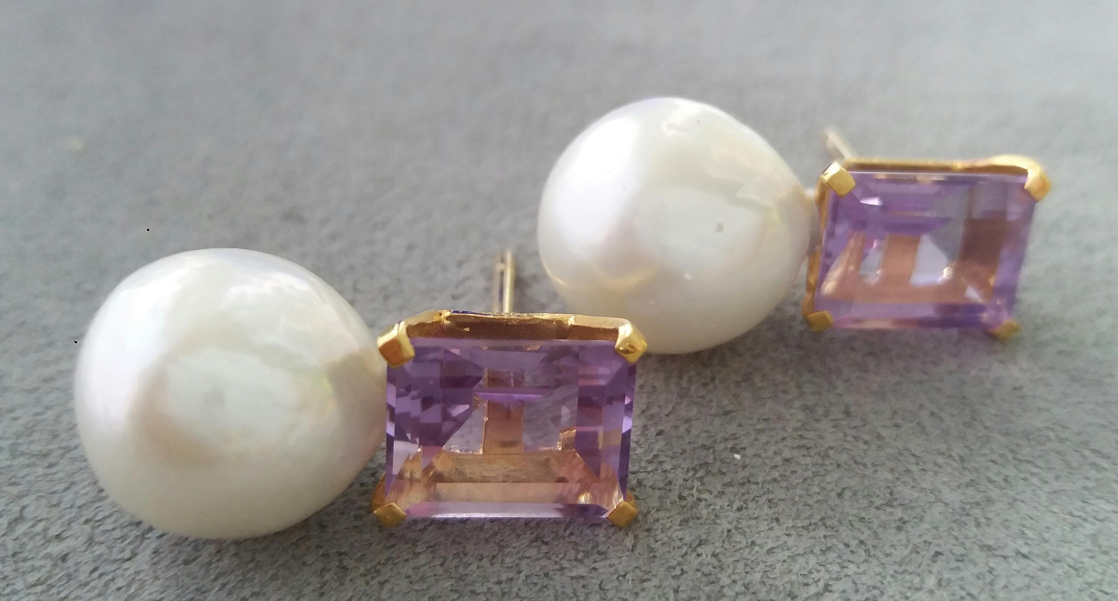 Contemporary Rectangular Faceted Amethist Yellow Gold Baroque White Pearl Earrings For Sale