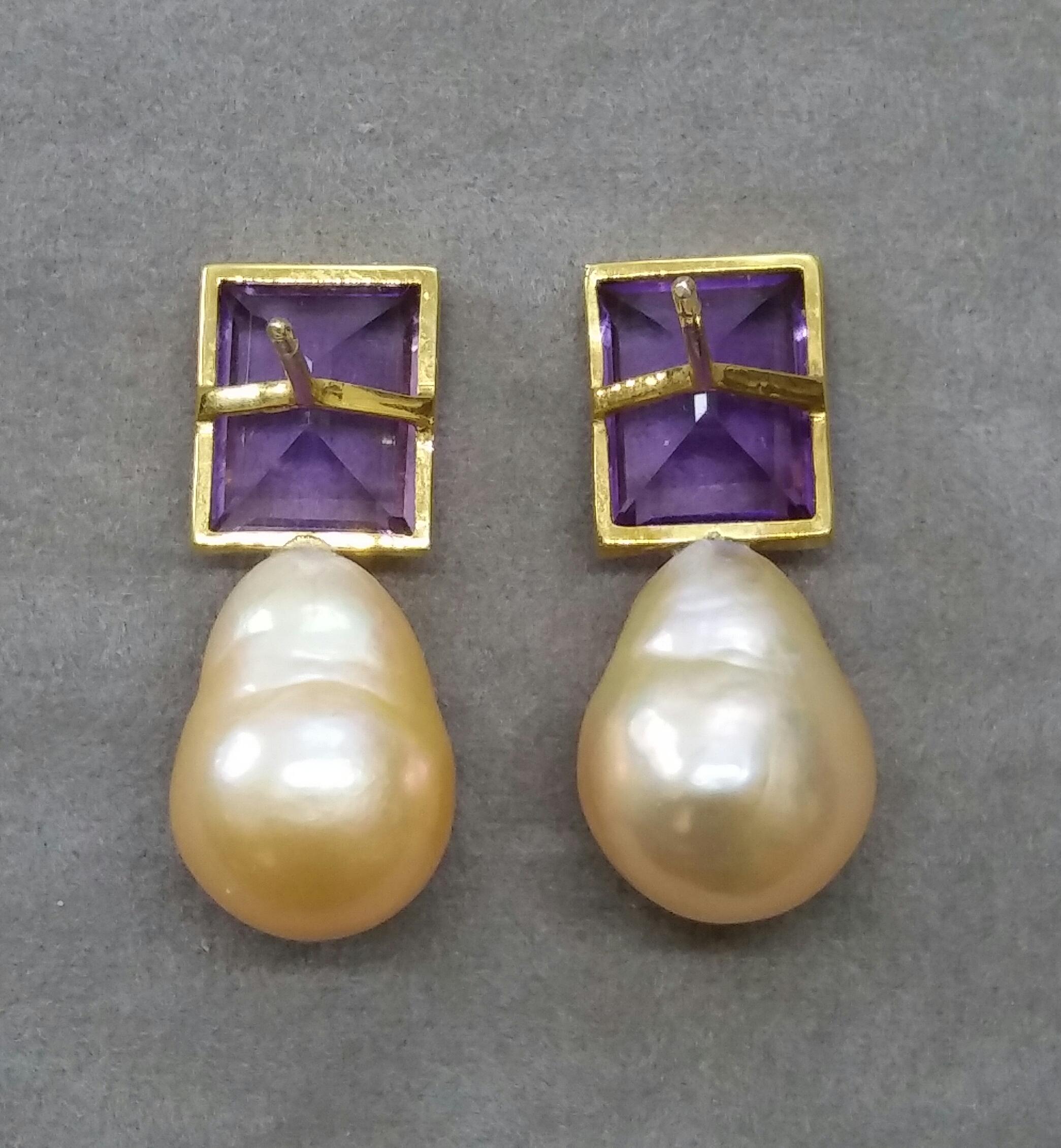 Rectangular Faceted Amethyst 14 K Yellow Gold Cream Baroque Pearls Stud Earrings For Sale 3
