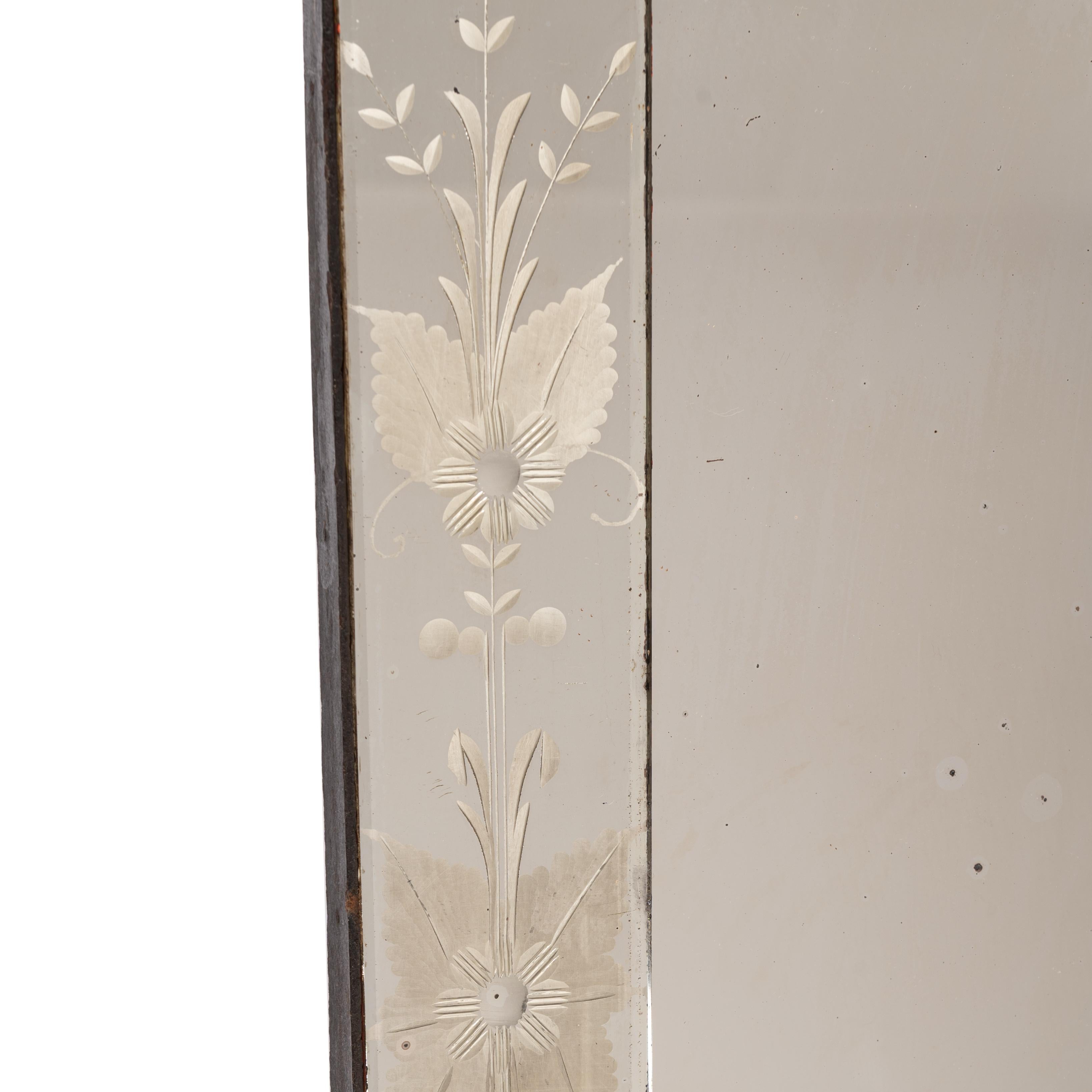 Rectangular French Napoleon III Venetian Mirror Stylized Floral Engraving, 1870s In Good Condition In Salzburg, AT