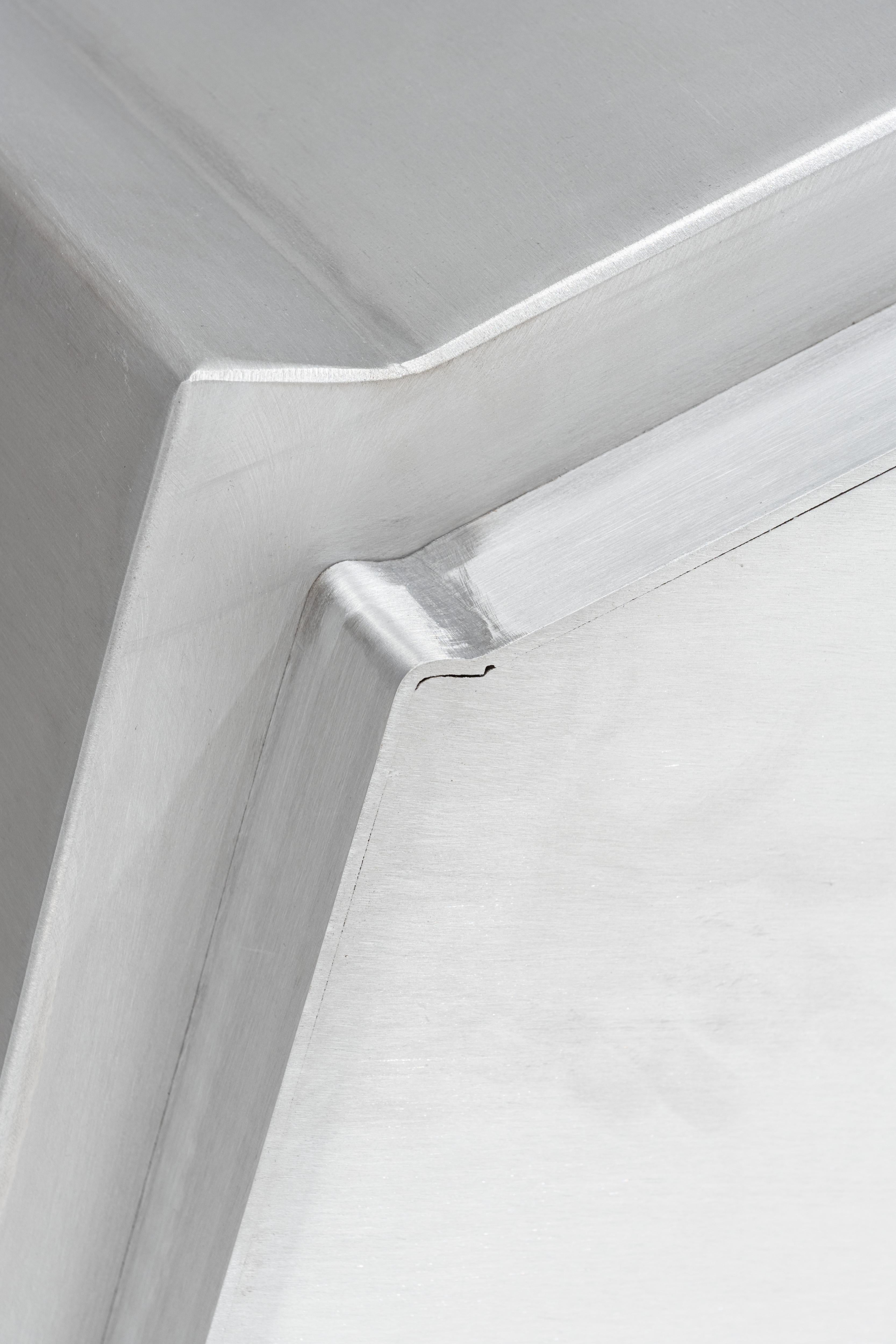 Mesa de centro rectangular Funki Lounge de aluminio cepillado en venta 7