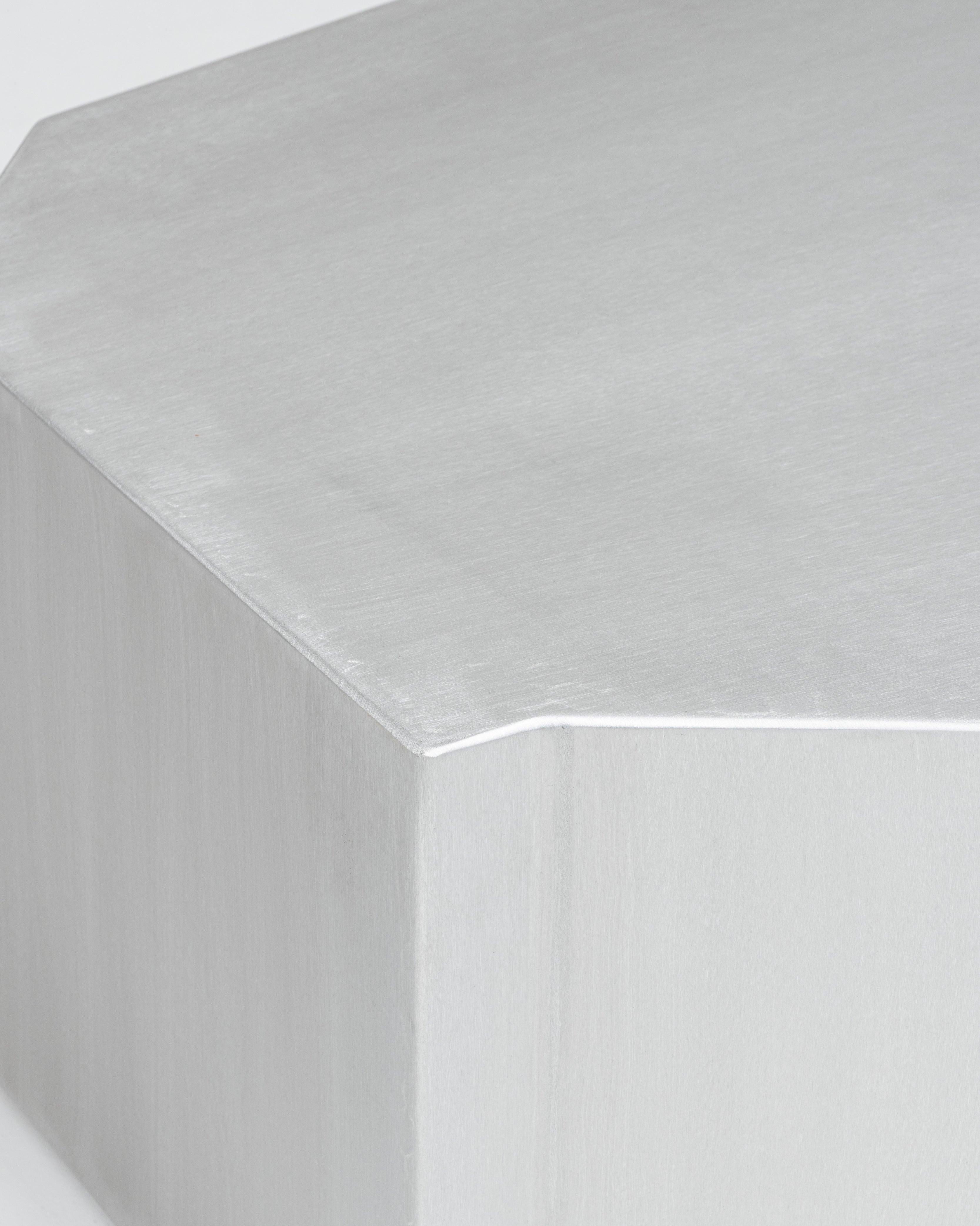 Mesa de centro rectangular Funki Lounge de aluminio cepillado en venta 2