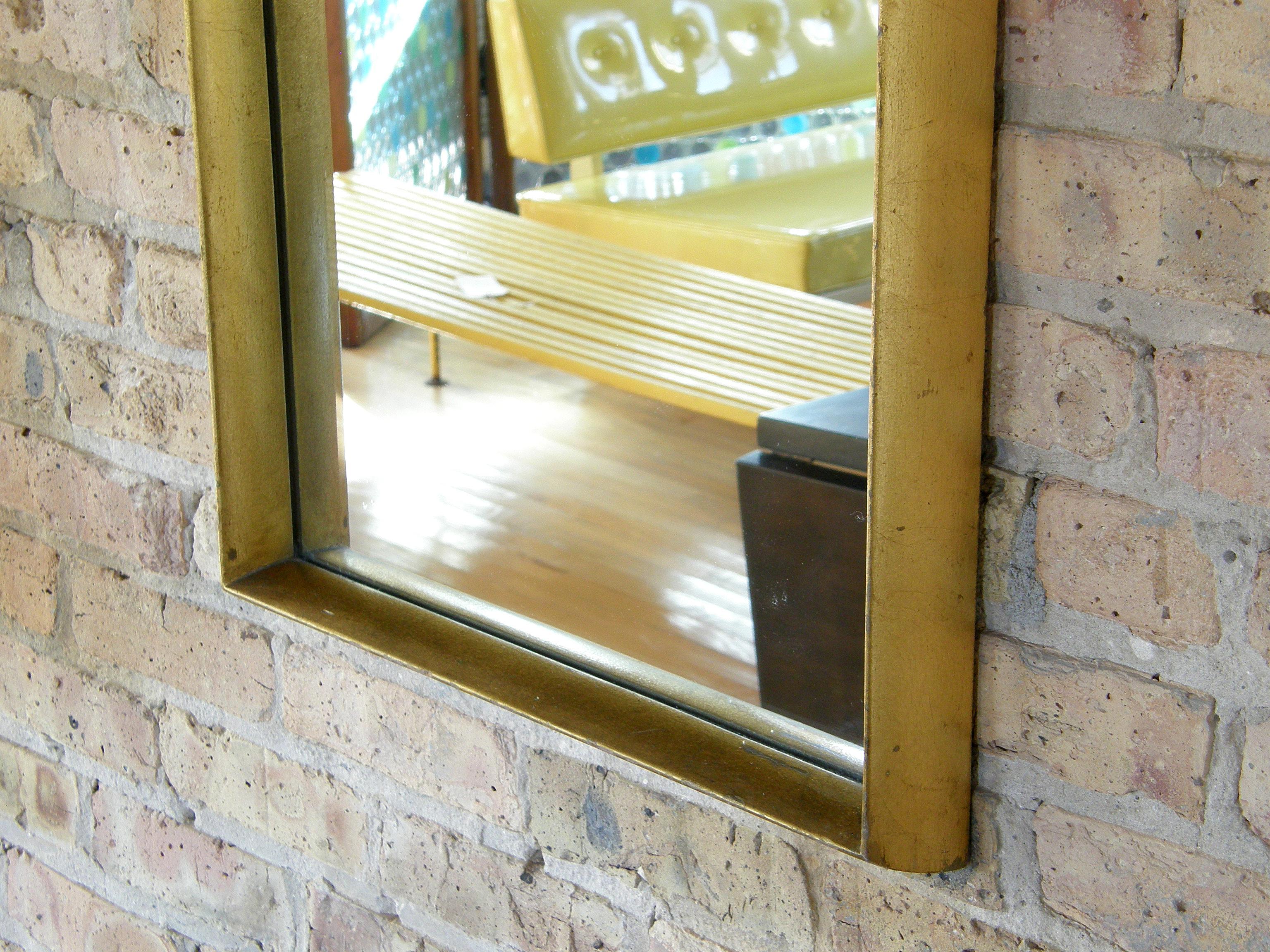Rechteckiger Spiegel aus vergoldetem Holz mit gewölbter Platte im Angebot 2