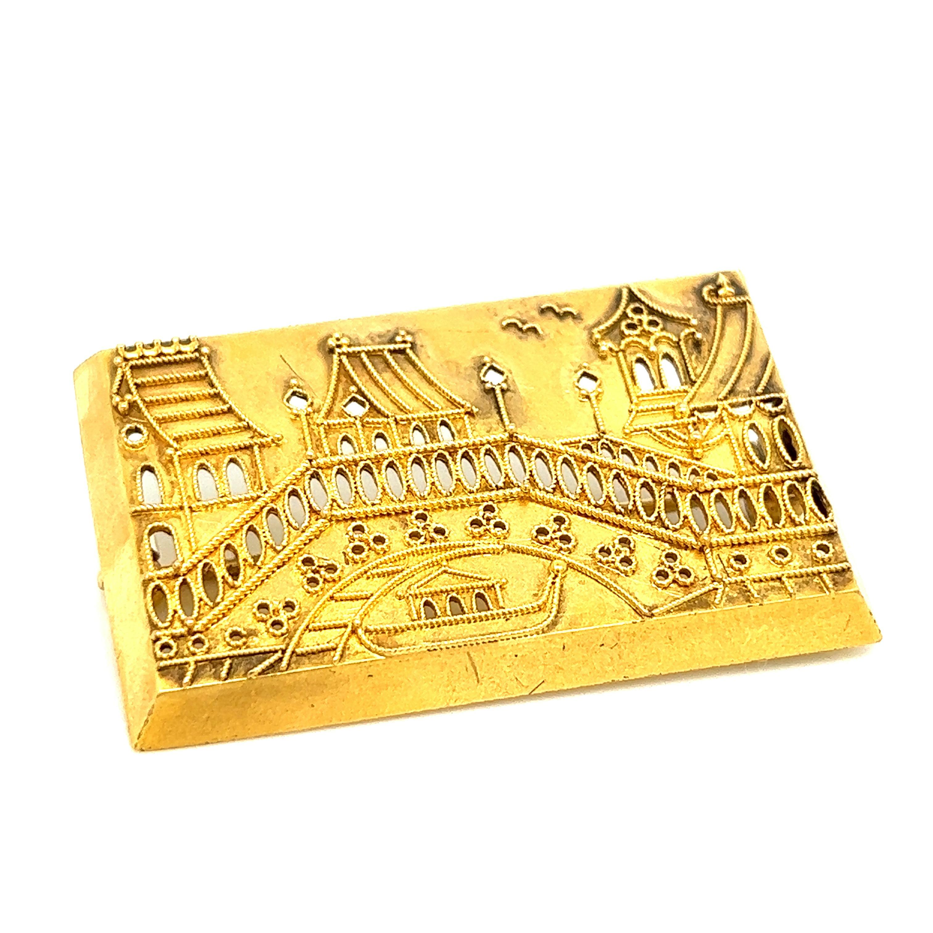 Rectangular Gold Scenic Brooch In Excellent Condition For Sale In New York, NY