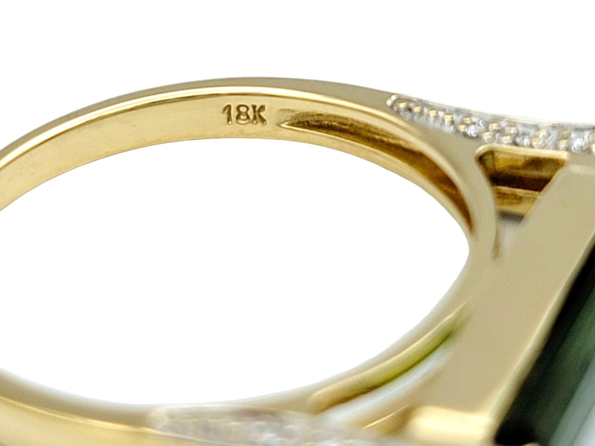 Rechteckiger Ring mit grünem Turmalin und Diamant aus 18 Karat Gelbgold im Zustand „Gut“ im Angebot in Scottsdale, AZ