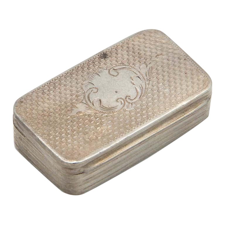Rectangular guilloche silver snuff box