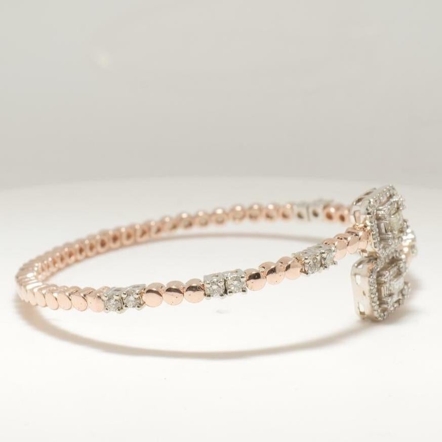 Pulsera rectangular con halo de diamantes en oro macizo de 14k (certificado) en Nuevo estado para la venta en New Delhi, DL