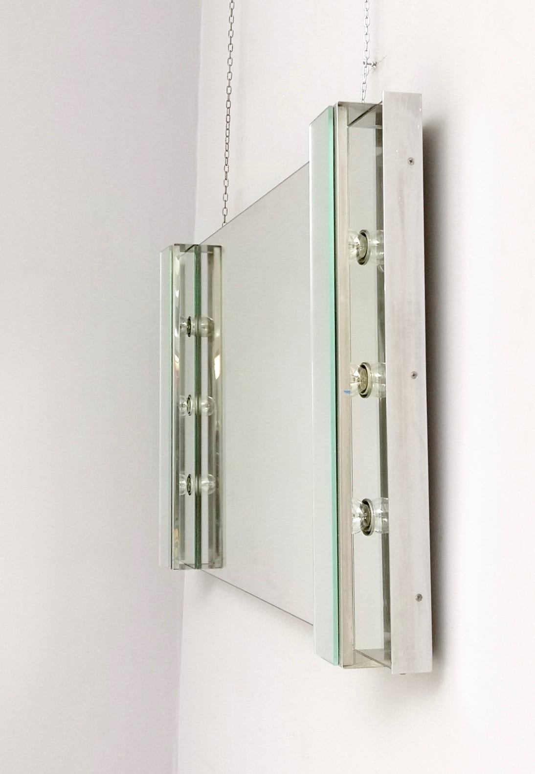 Rectangular Illuminated Wall Mirror by Veca, Italy, 1970s In Excellent Condition In Bresso, Lombardy