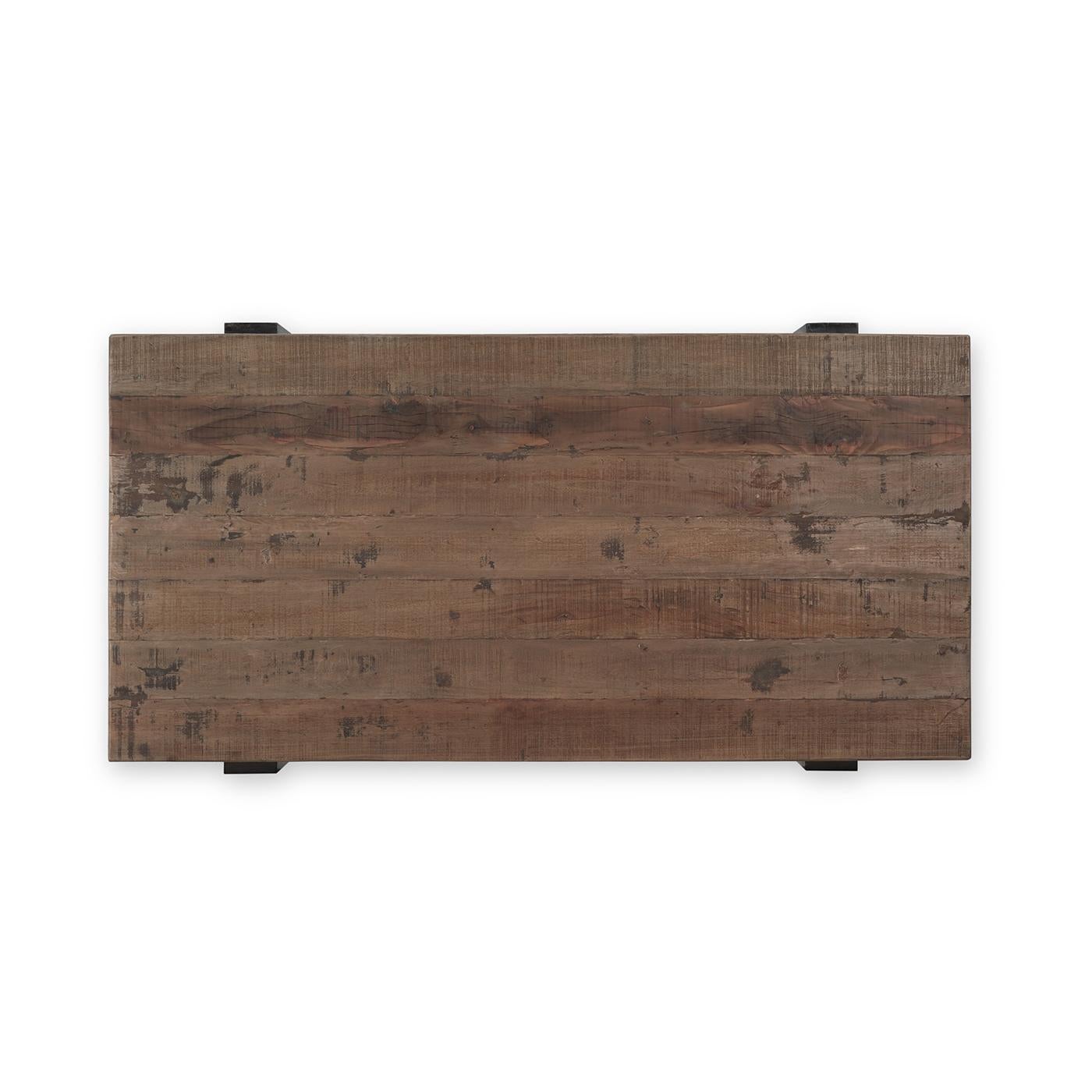 Asiatique Table basse rectangulaire de style industriel en vente