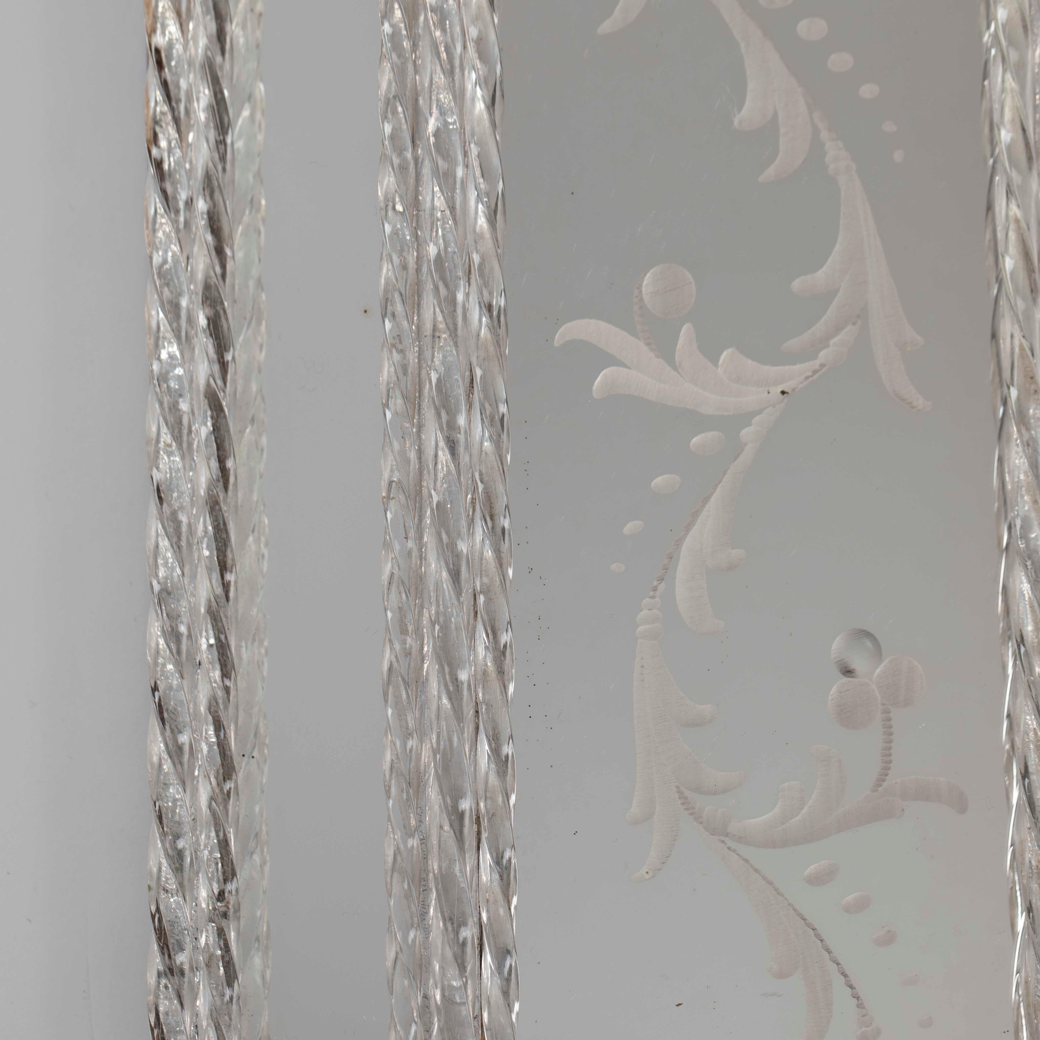 Specchio rettangolare in vetro di Murano della metà del secolo scorso con decorazioni floreali 1950s in vendita 1