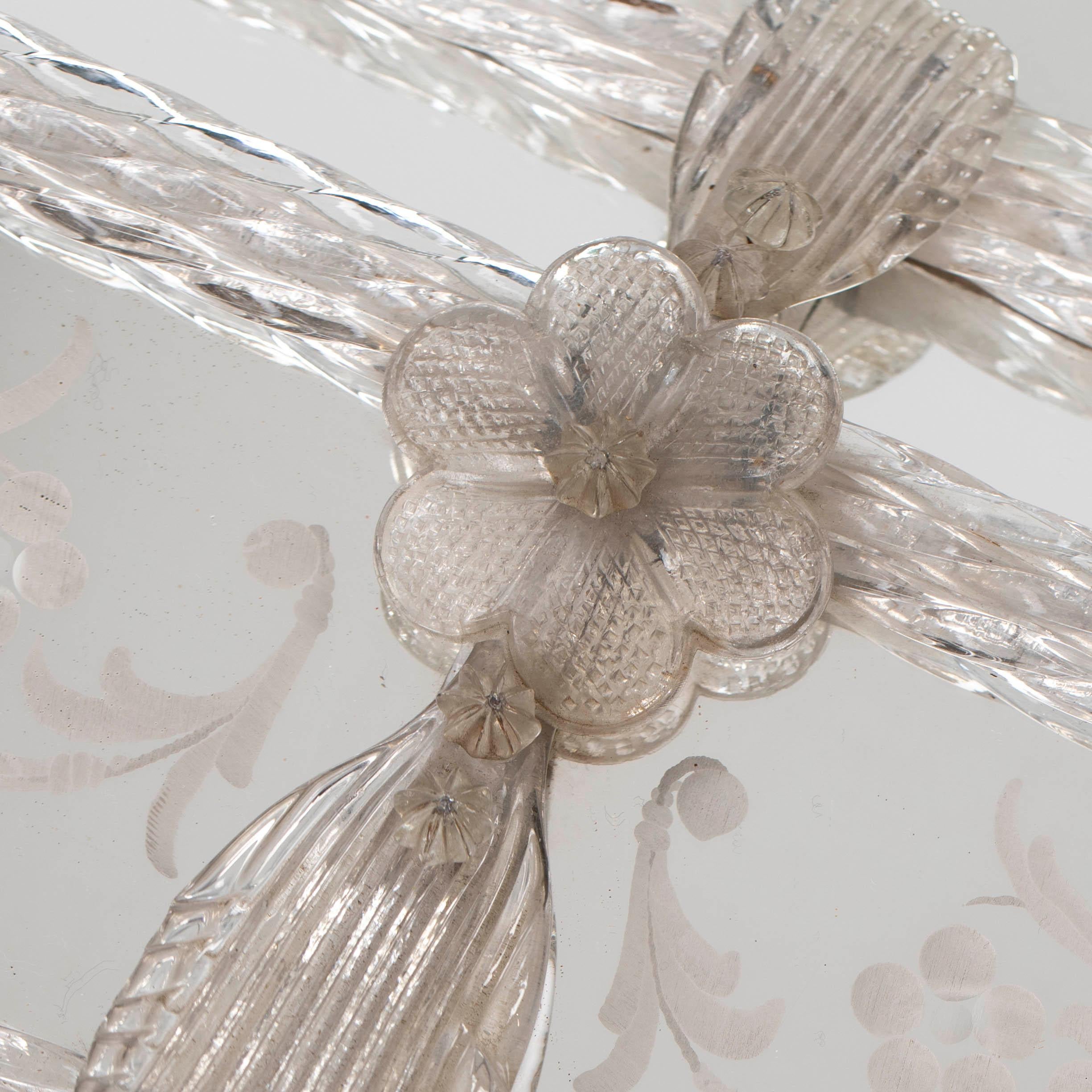 Specchio rettangolare in vetro di Murano della metà del secolo scorso con decorazioni floreali 1950s in vendita 2